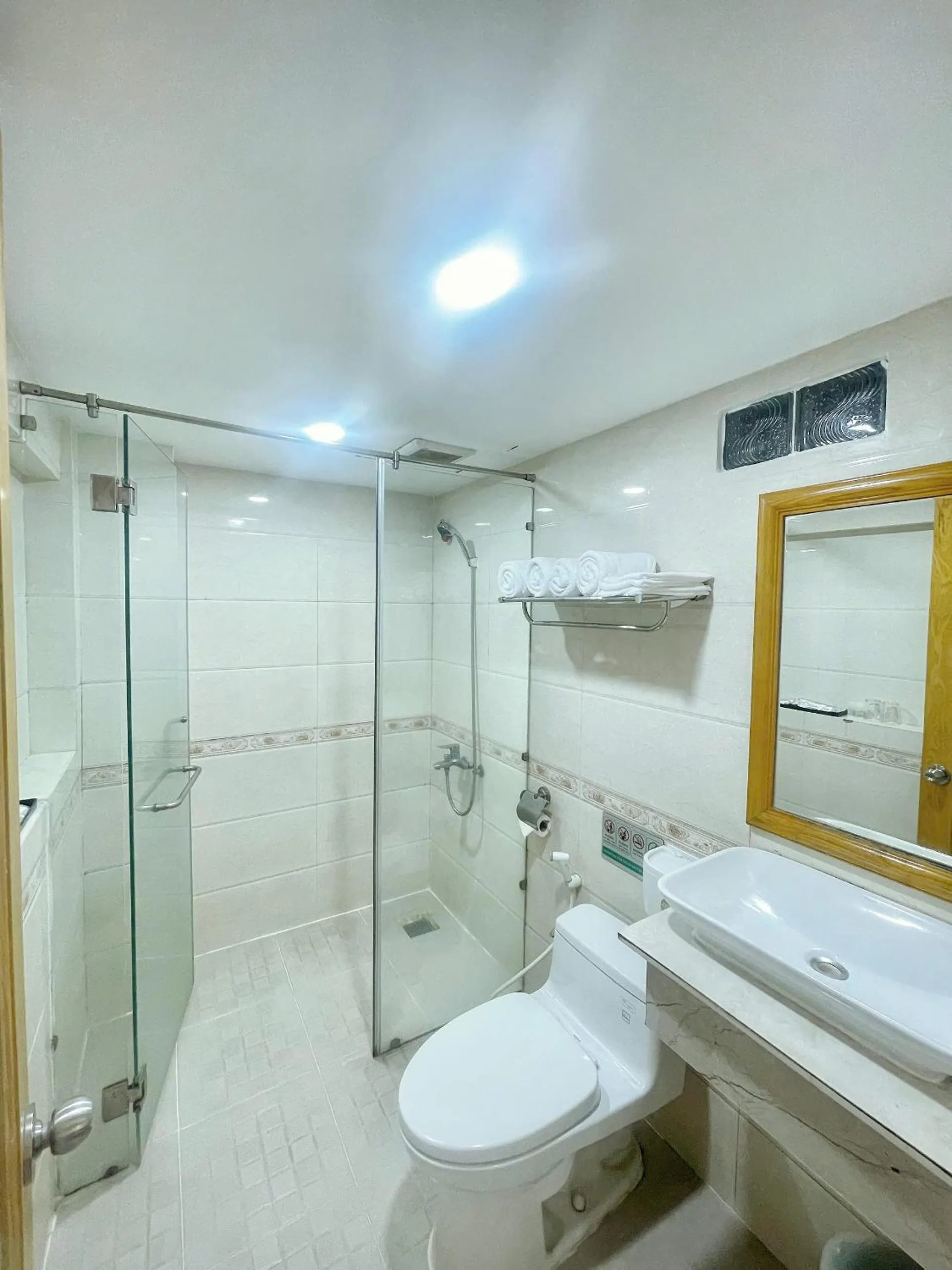 Toilet in Anh Dao Hotel