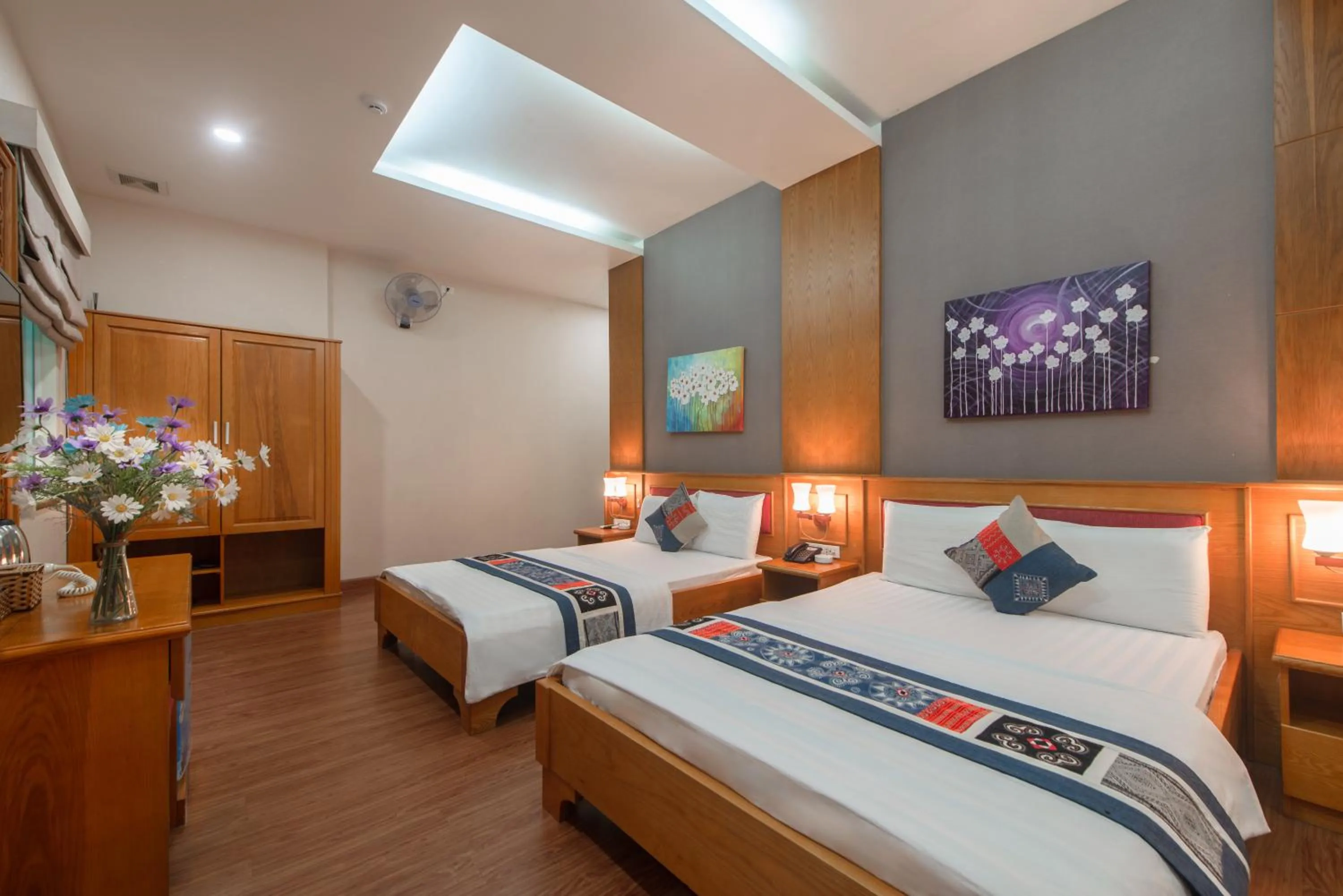 Photo of the whole room, Bed in Anh Dao Hotel