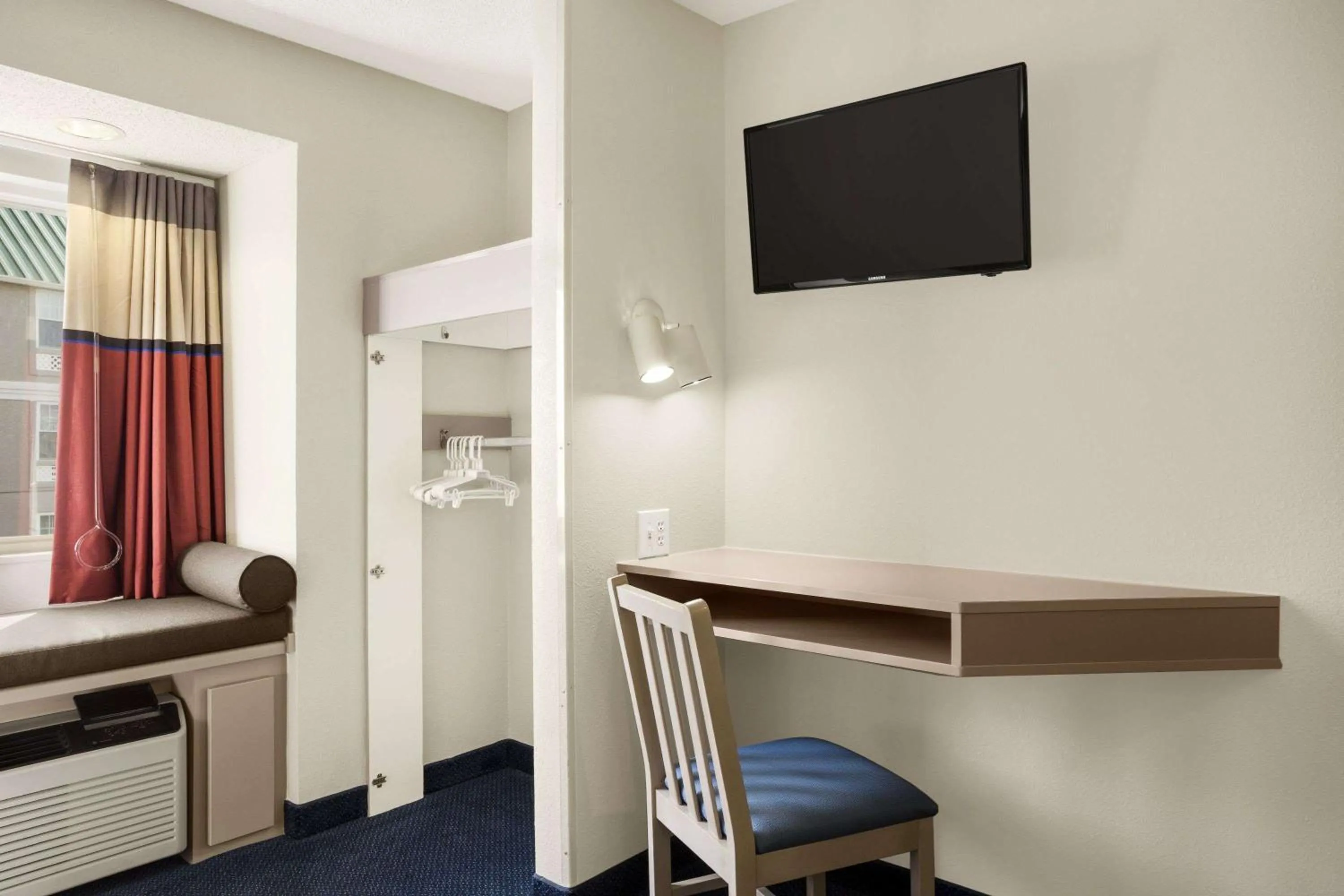 Photo of the whole room in Microtel Inn By Wyndham Louisville East