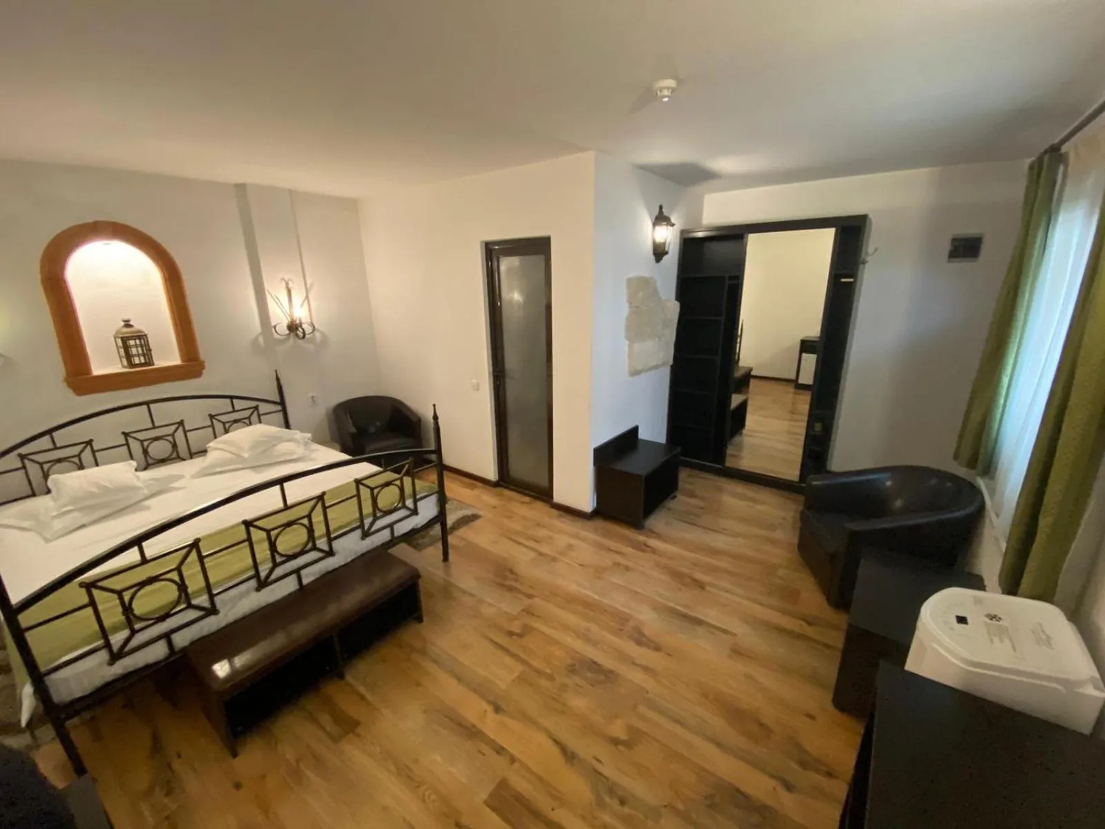 Photo of the whole room, Bed in Hanul Fullton