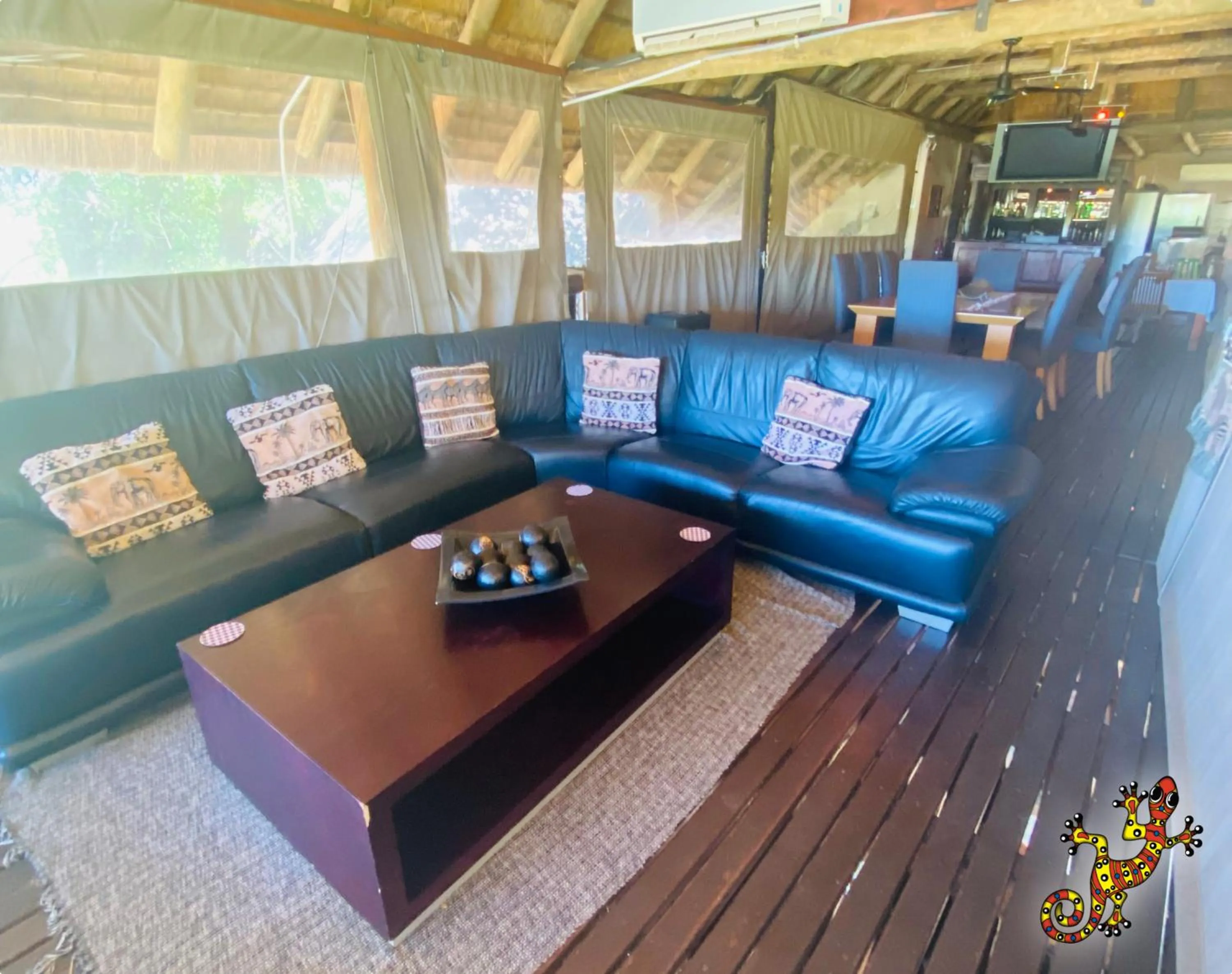 Seating area in Sabie River Bush Lodge