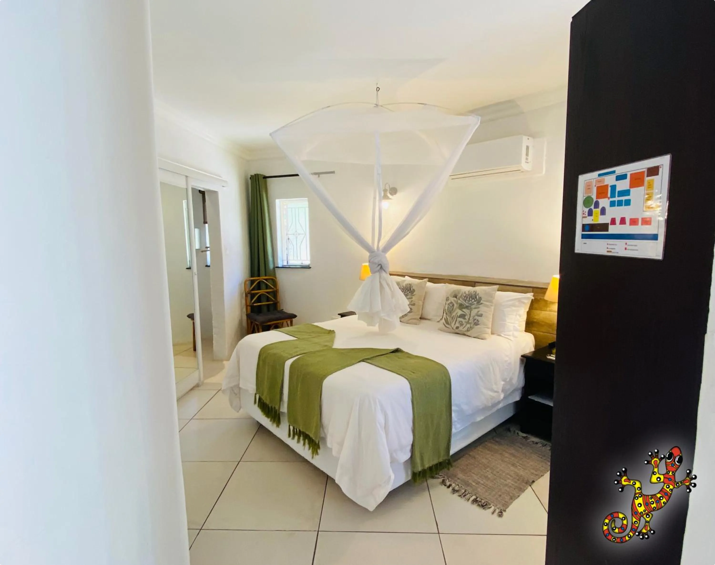 Bed in Sabie River Bush Lodge