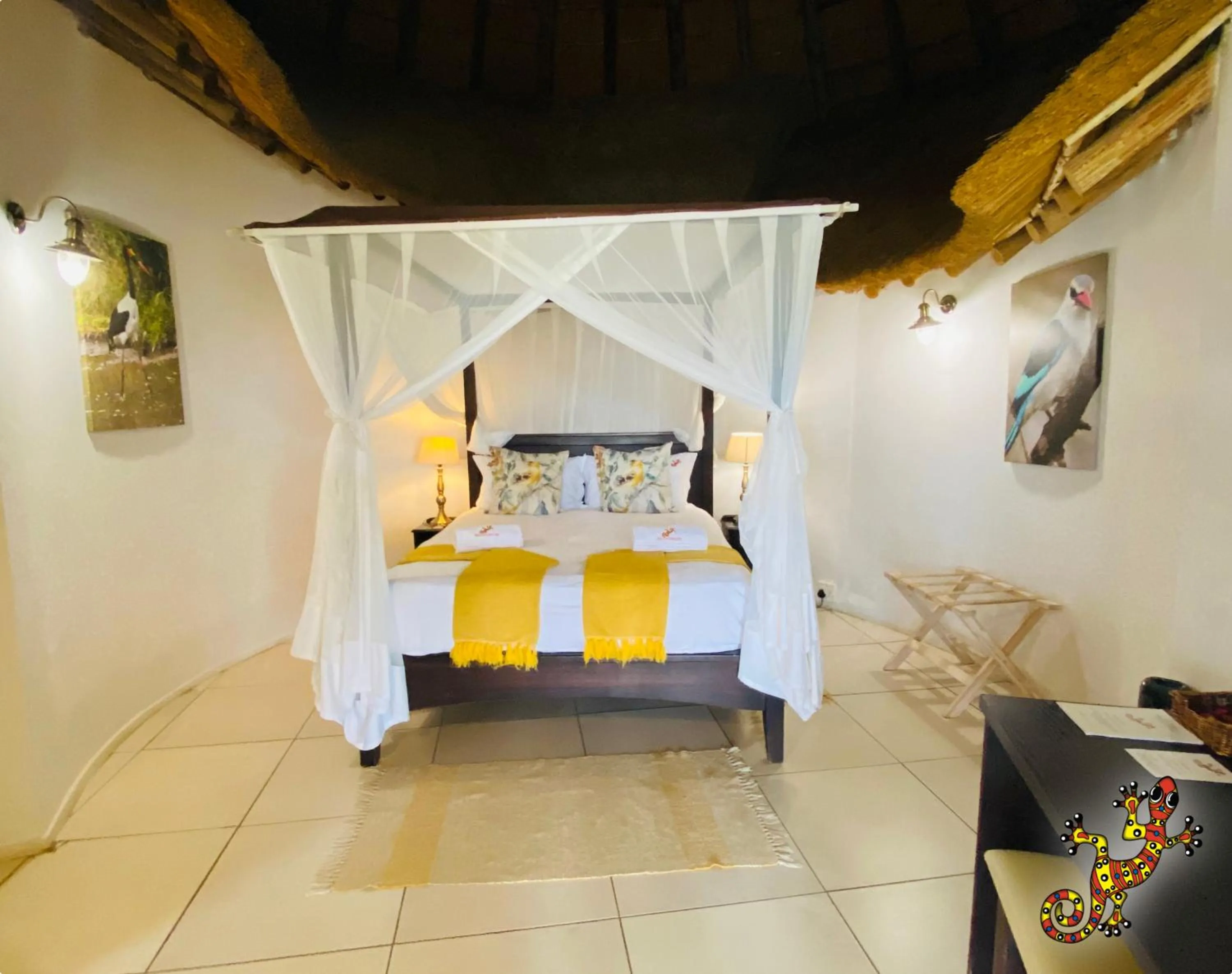Bed in Sabie River Bush Lodge