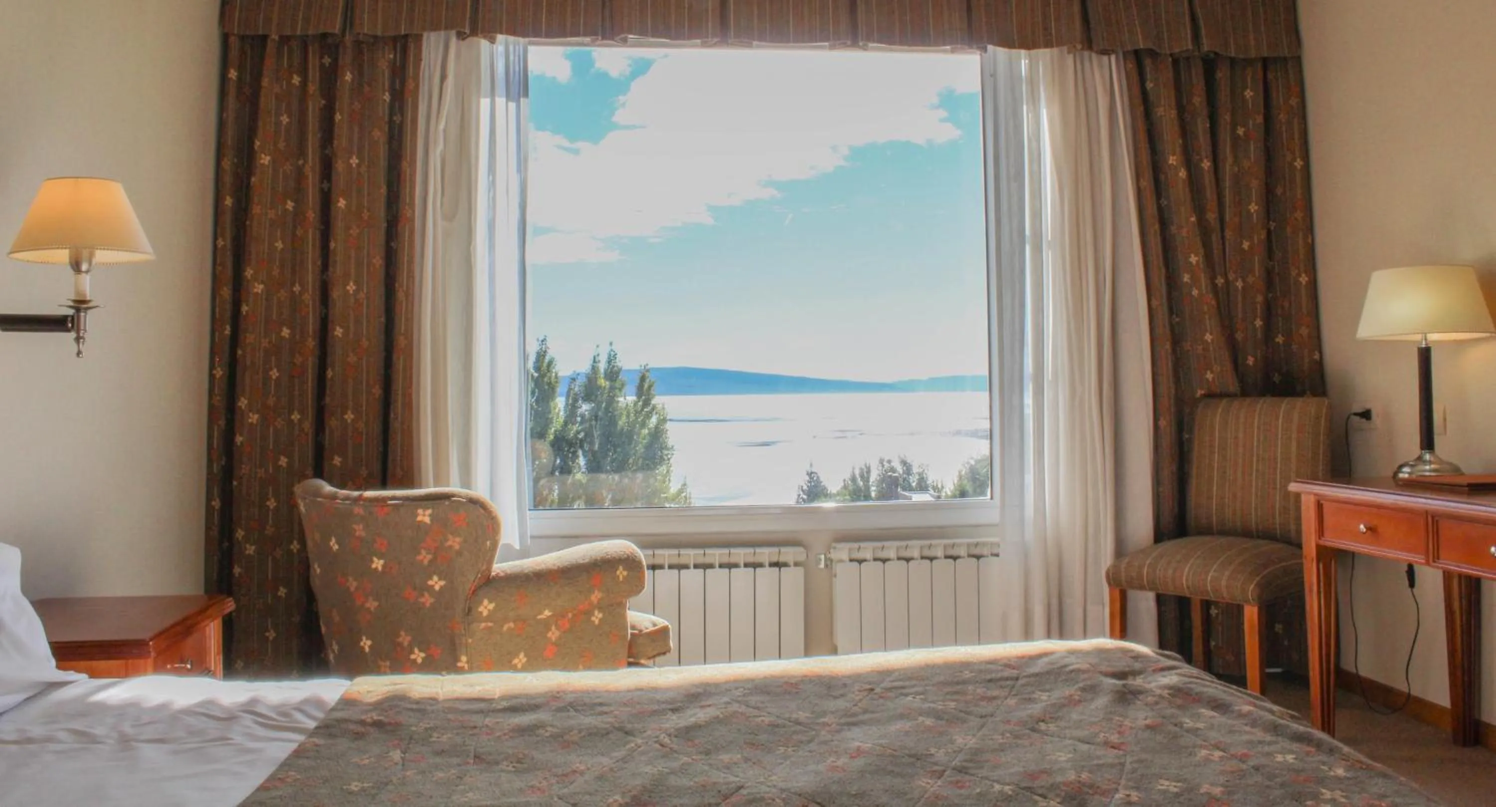 Photo of the whole room, Bed in Terrazas Del Calafate