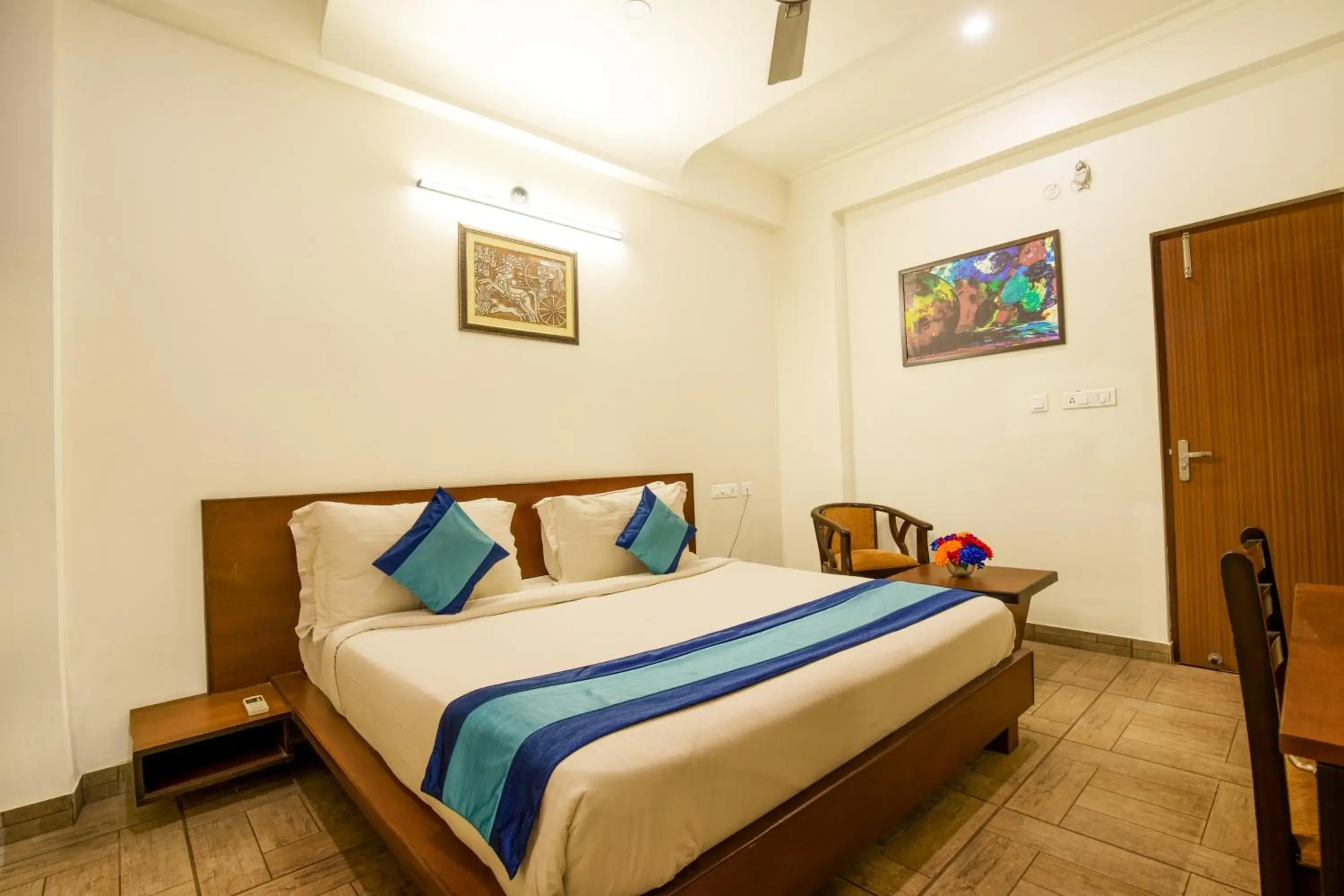 Bed in Elite Suites MINT Gomti Nagar Bed in Elite Suites MINT Gomti Nagar