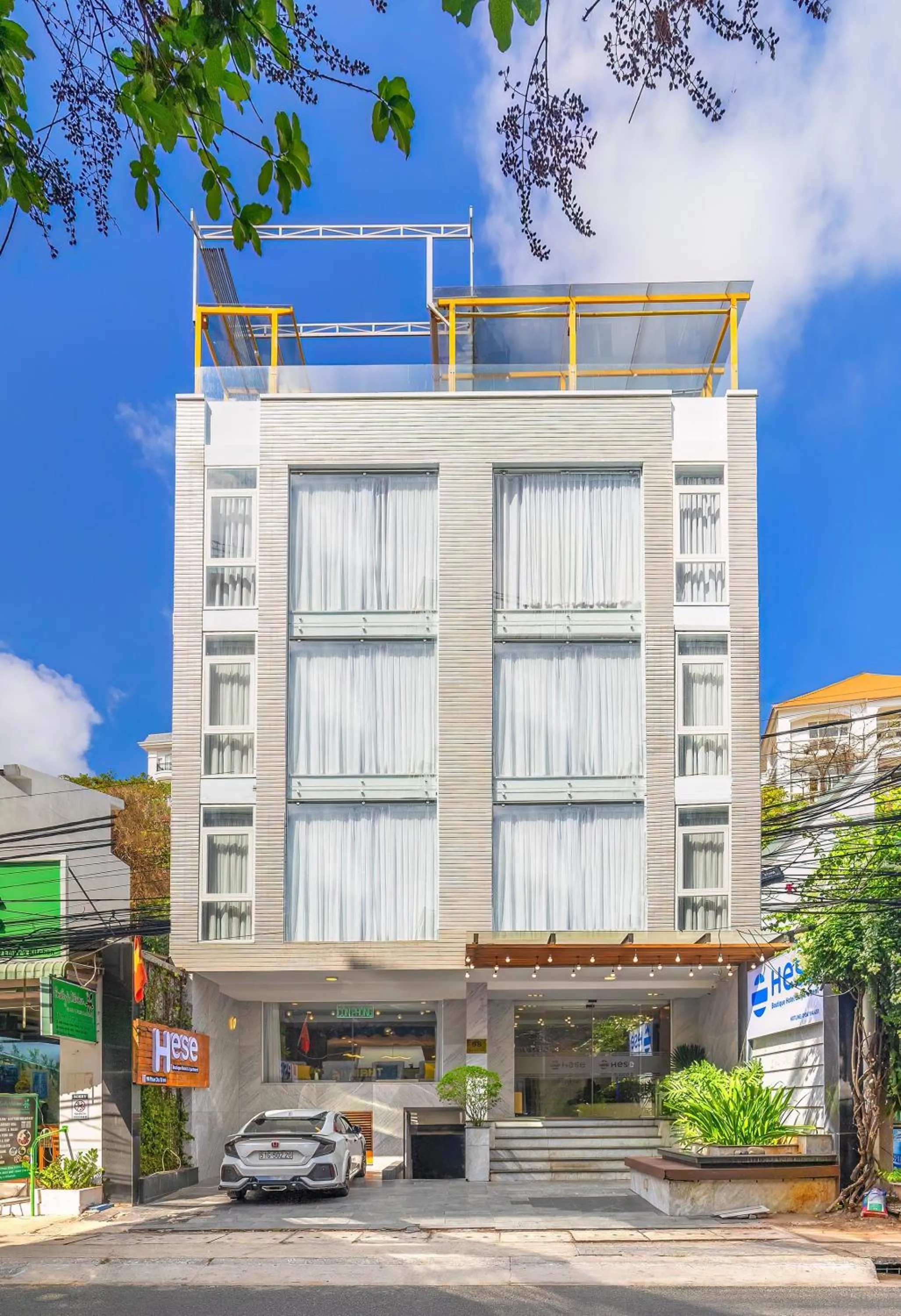 Property building in Hese Boutique Hotel & Apartment