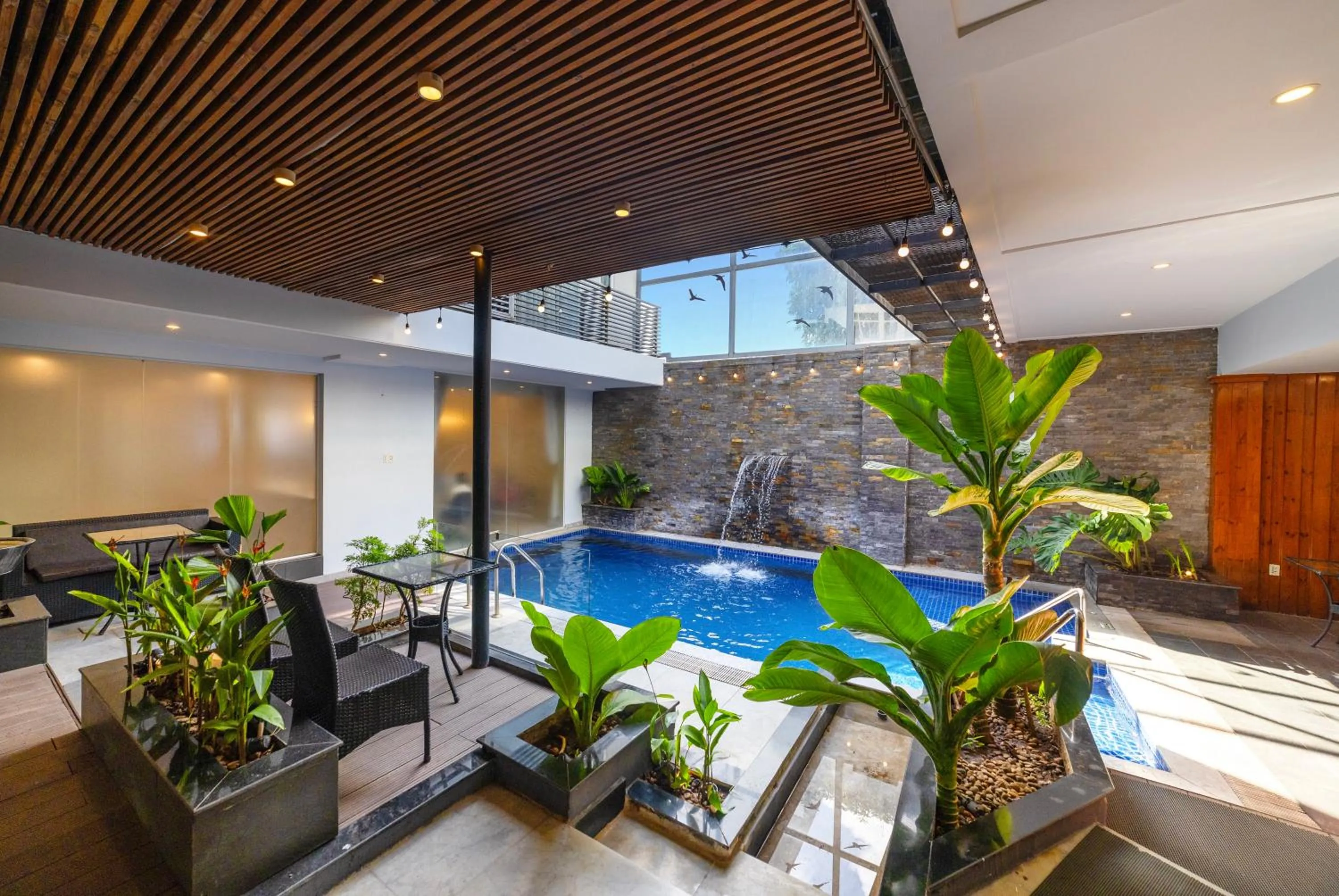 Swimming pool in Hese Boutique Hotel & Apartment