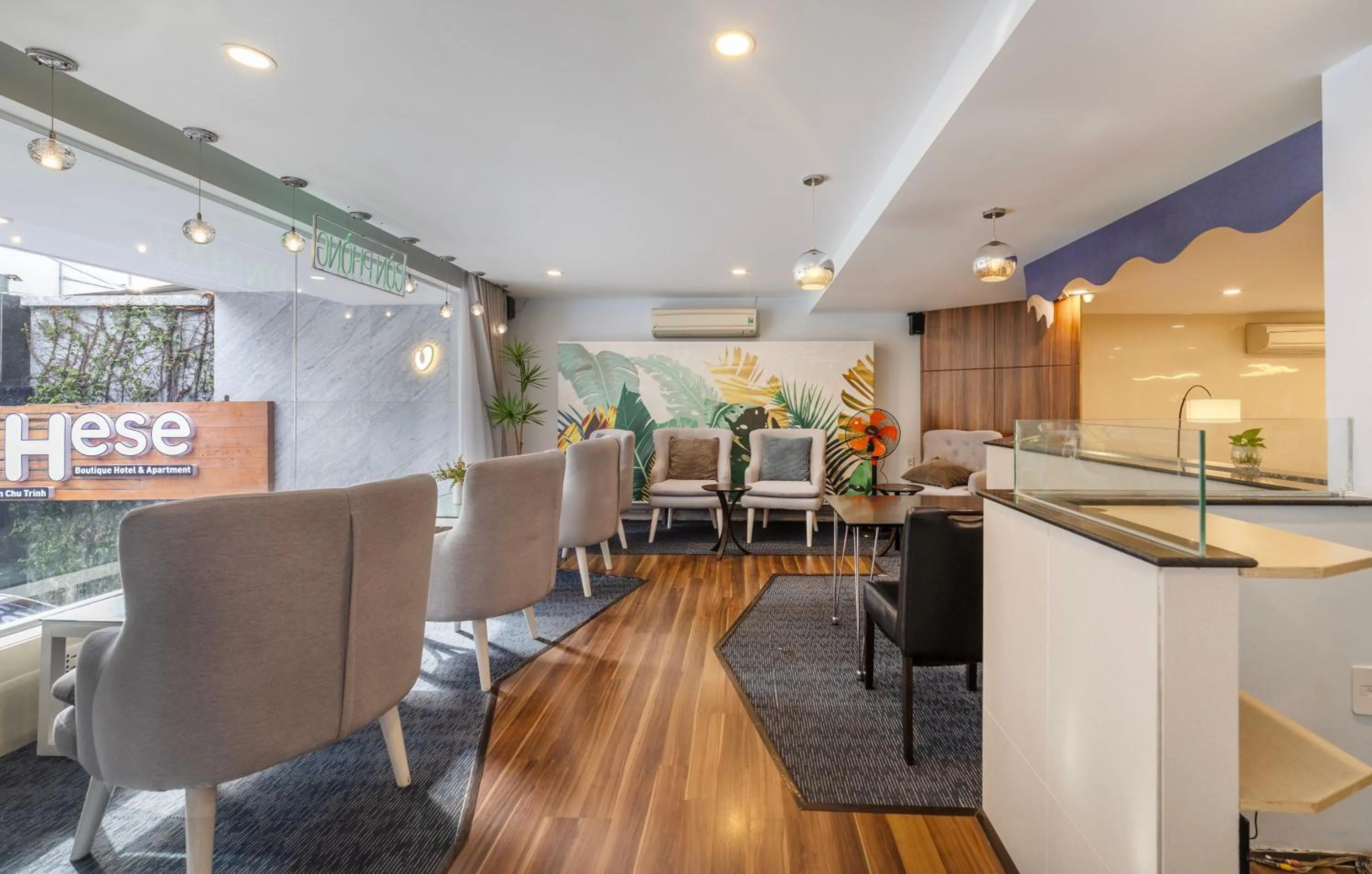 Lobby or reception in Hese Boutique Hotel & Apartment