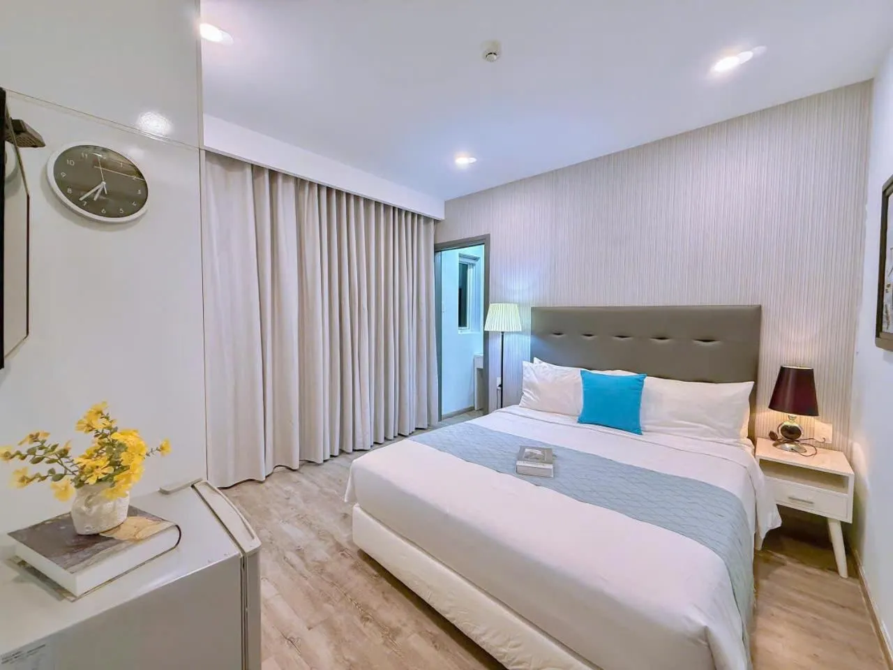 Bed in The Wind Mountainside Hotel