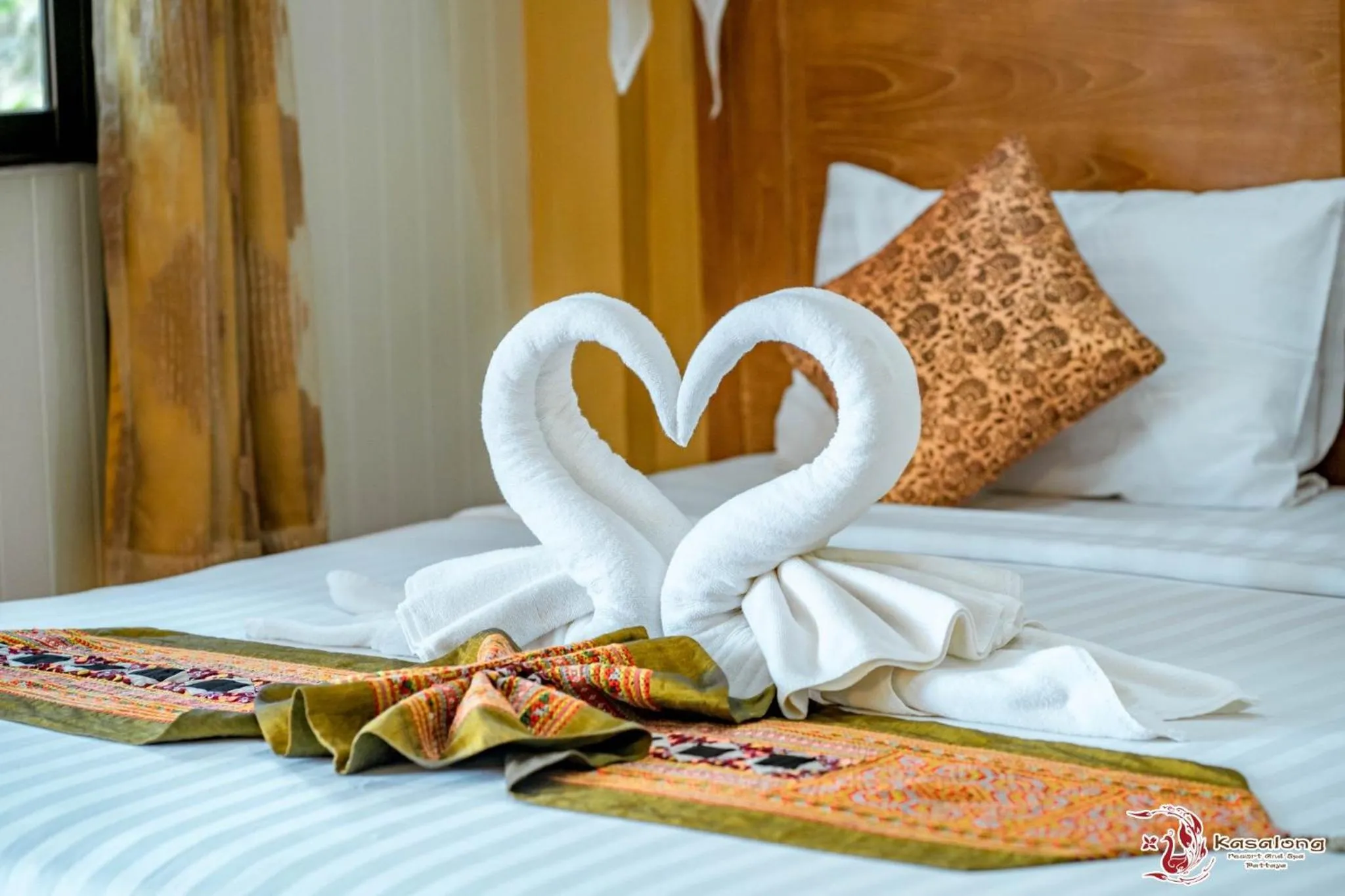 Bedroom, Bed in Kasalong Resort and Spa Pattaya