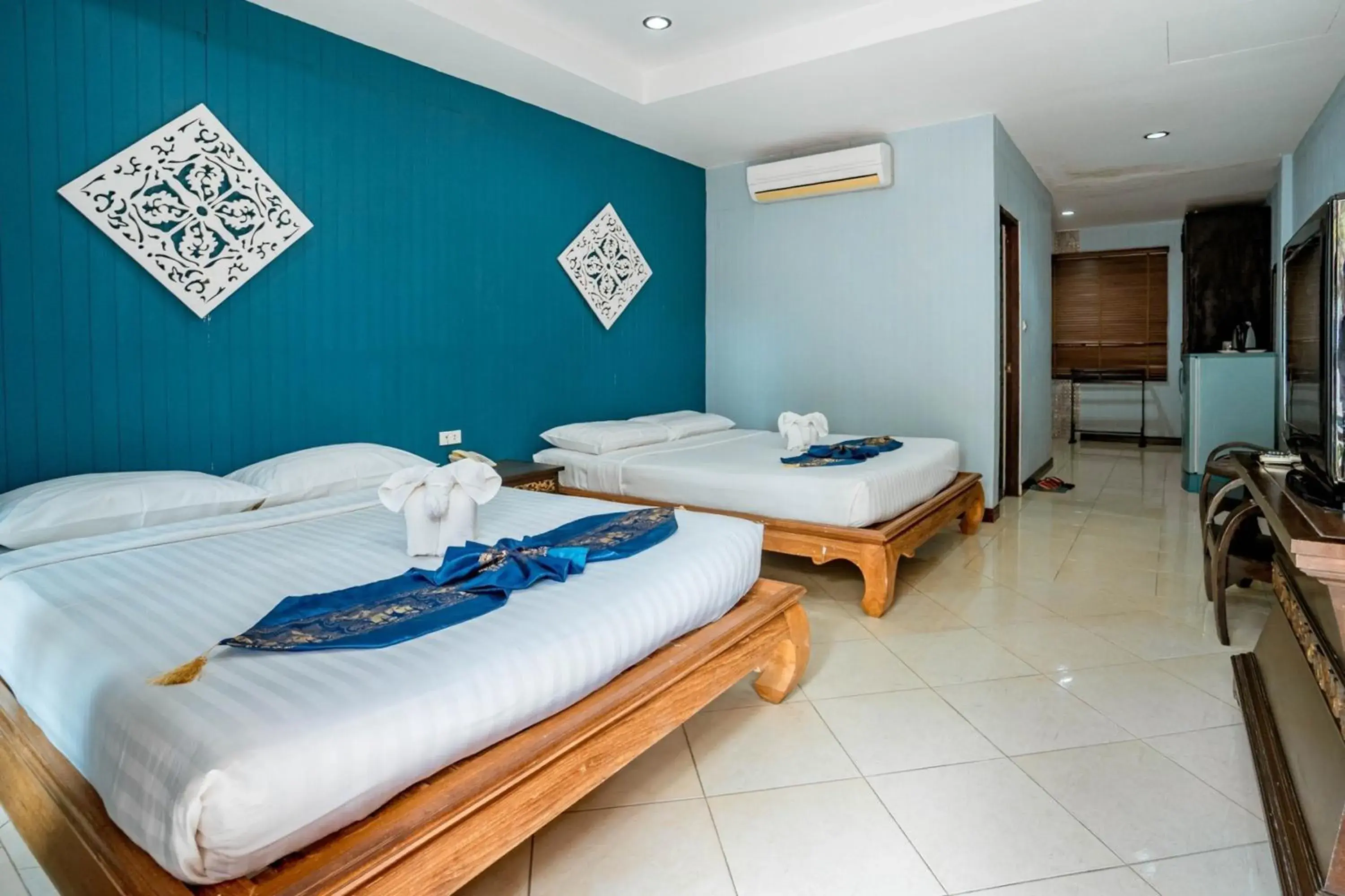 Superior Triple Room in Kasalong Resort and Spa Pattaya Superior Triple Room in Kasalong Resort and Spa Pattaya