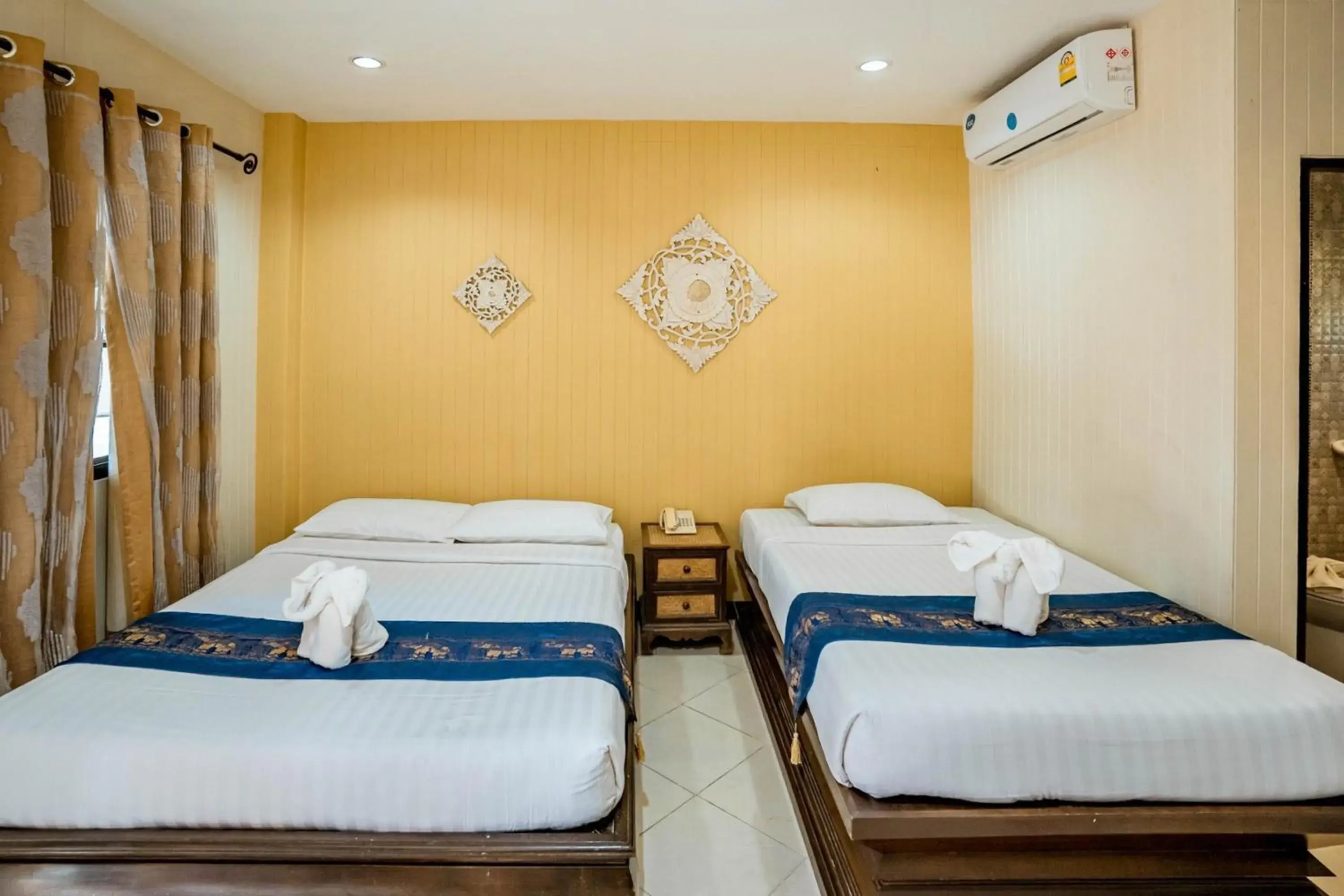 Standard Triple Room in Kasalong Resort and Spa Pattaya Standard Triple Room in Kasalong Resort and Spa Pattaya