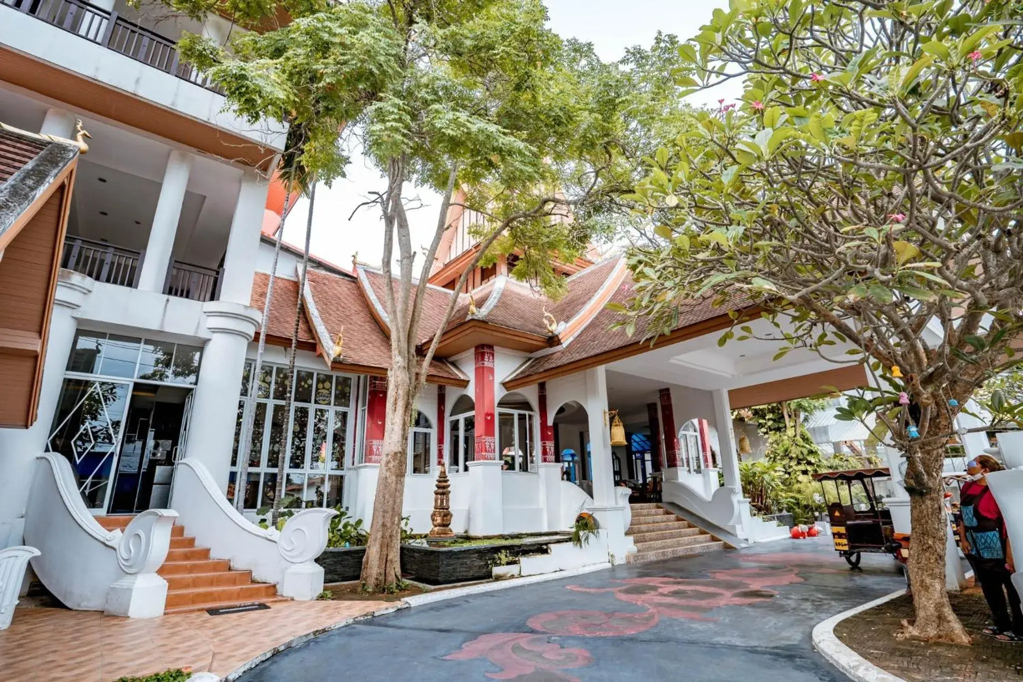 Facade/entrance in Kasalong Resort and Spa Pattaya Facade/entrance in Kasalong Resort and Spa Pattaya