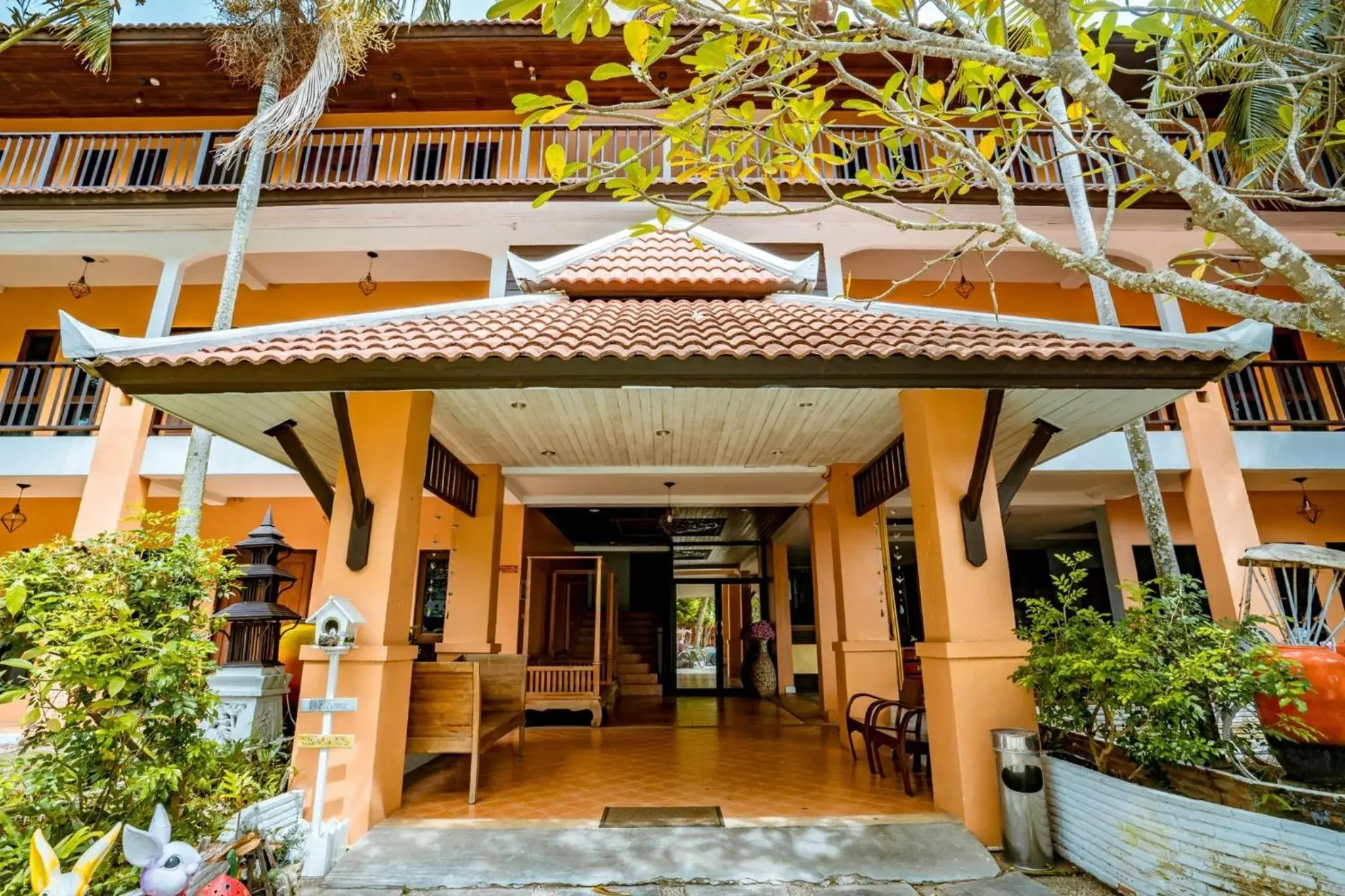 Property building in Kasalong Resort and Spa Pattaya Property building in Kasalong Resort and Spa Pattaya