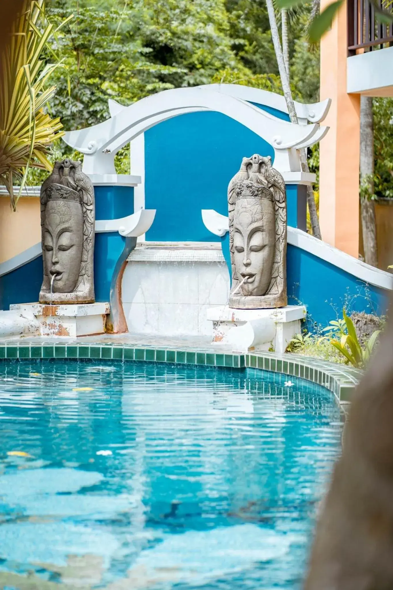 Swimming pool in Kasalong Resort and Spa Pattaya Swimming pool in Kasalong Resort and Spa Pattaya