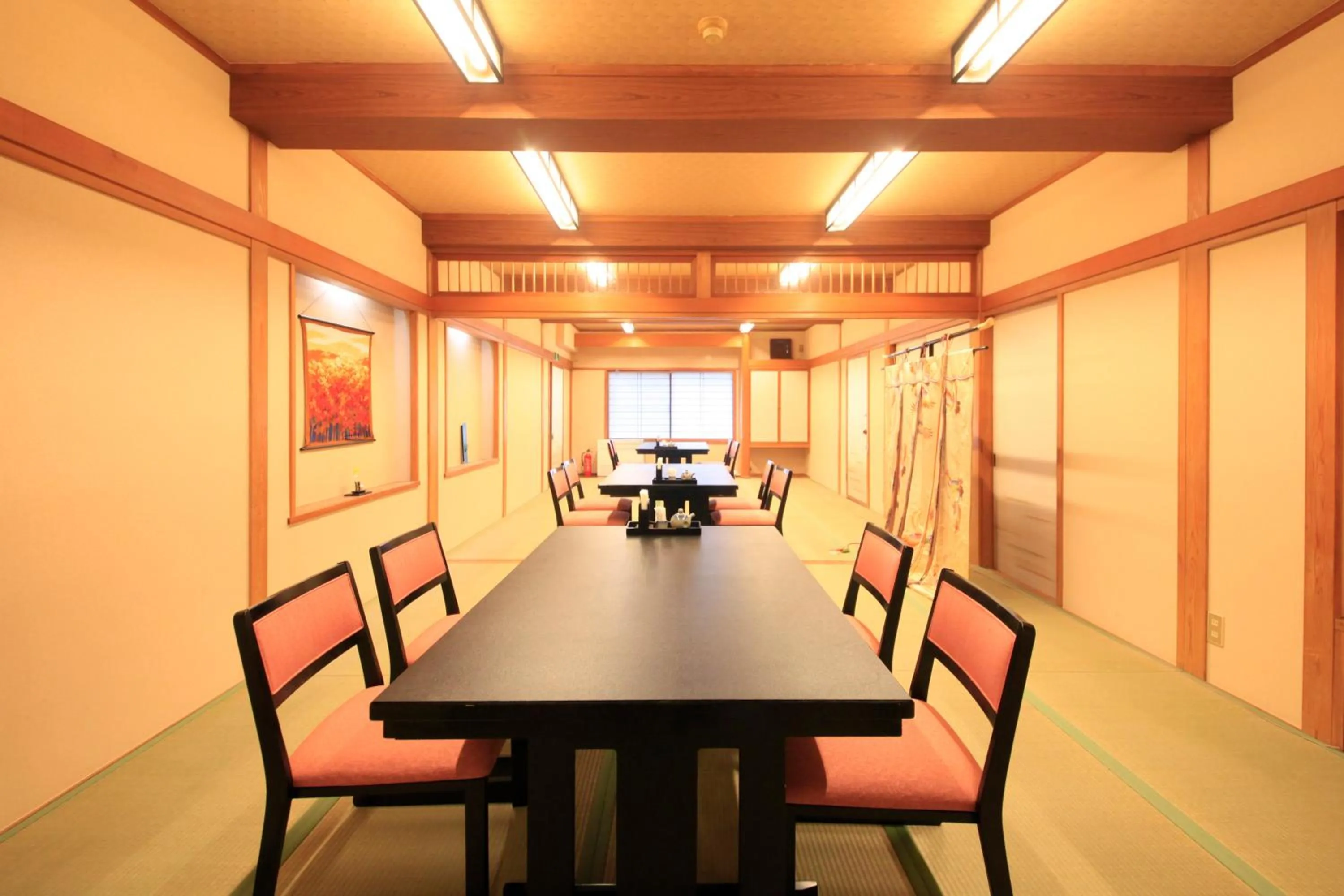 Restaurant/places to eat in Micasa