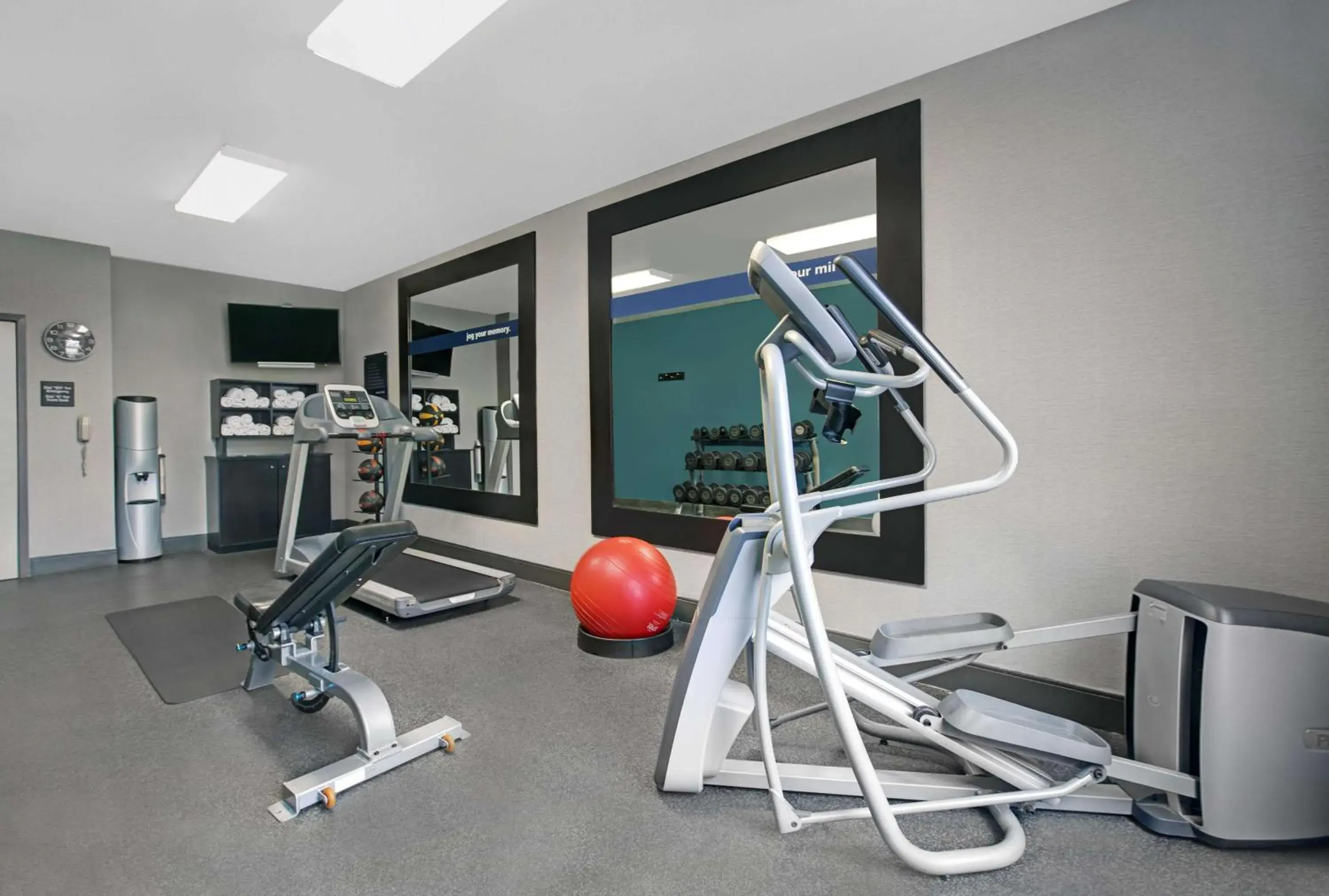 Fitness centre/facilities in Hampton Inn Keokuk Fitness centre/facilities in Hampton Inn Keokuk