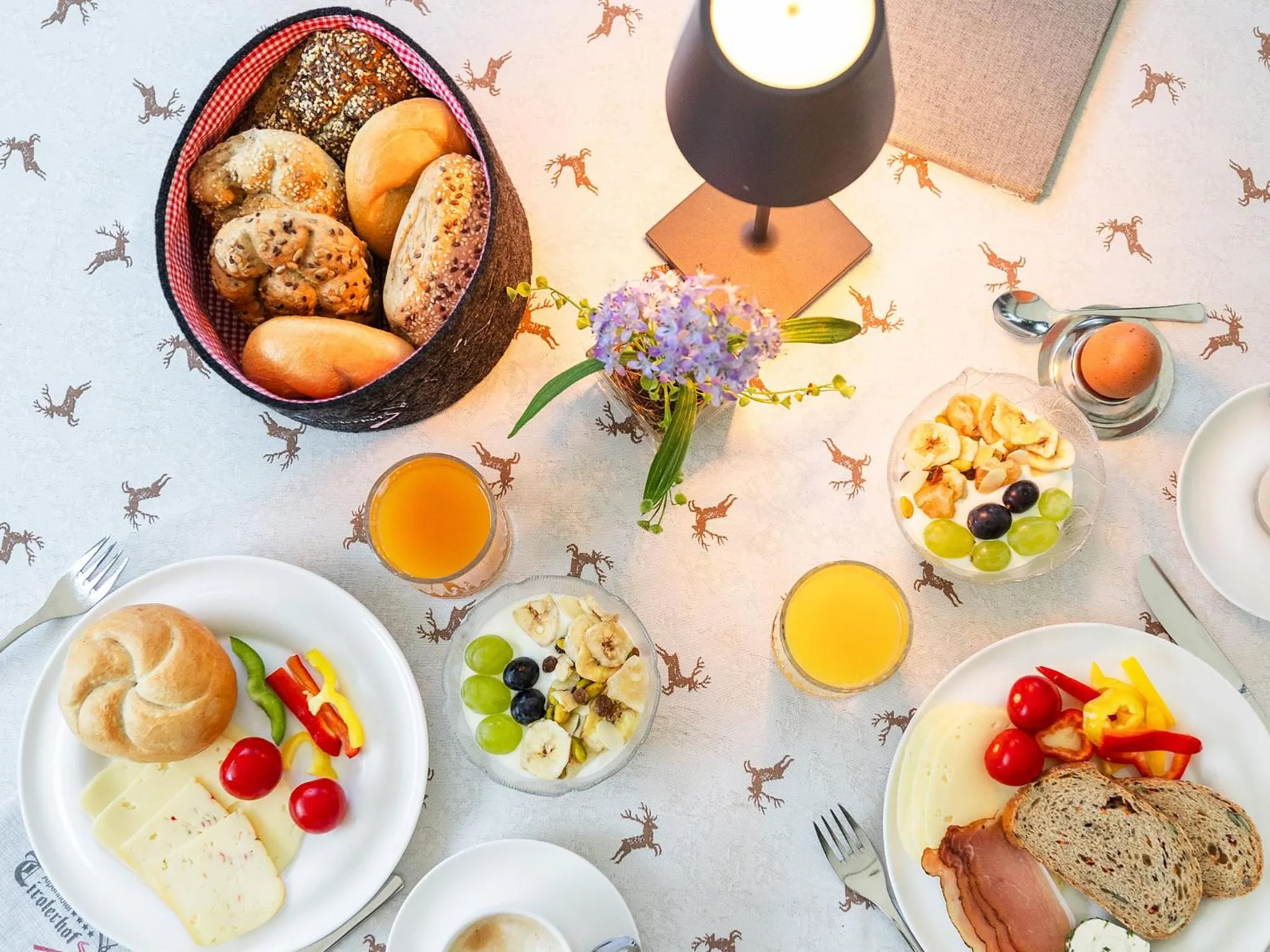 Breakfast in Alpenhotel Tirolerhof