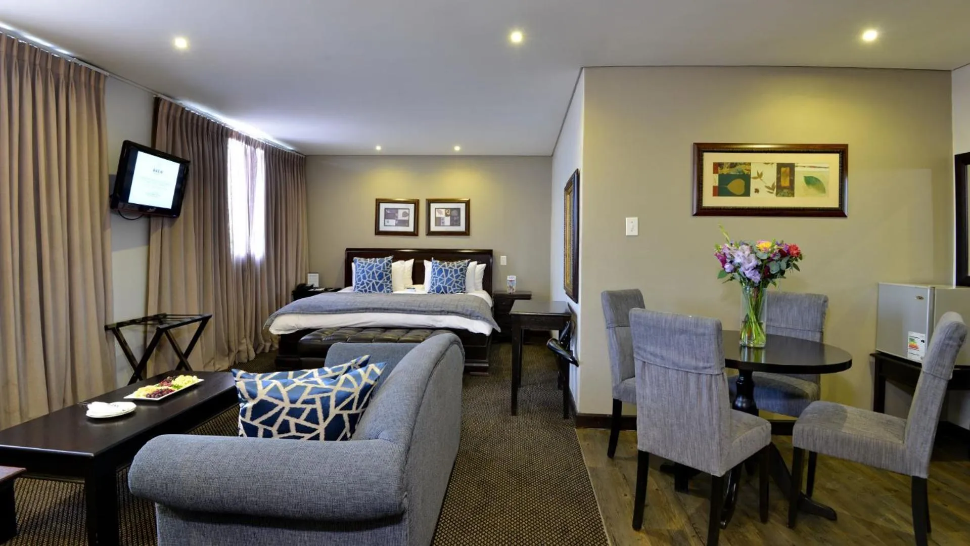 Bed in ANEW Hotel Witbank Emalahleni