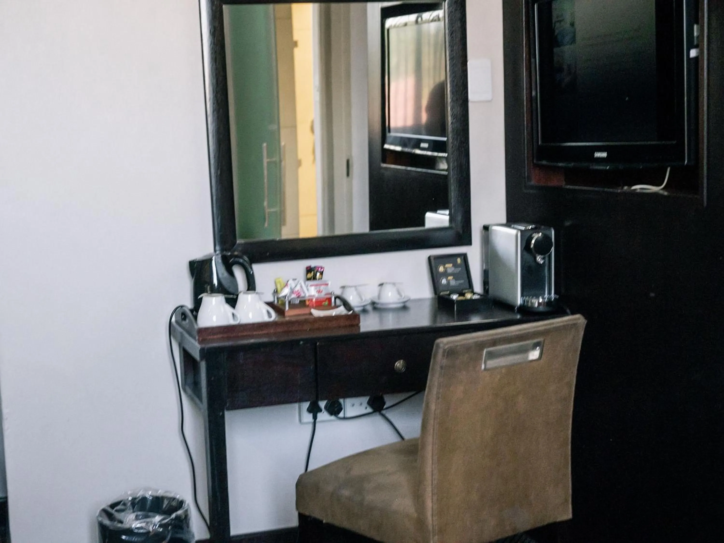 TV and multimedia in ANEW Hotel Witbank Emalahleni