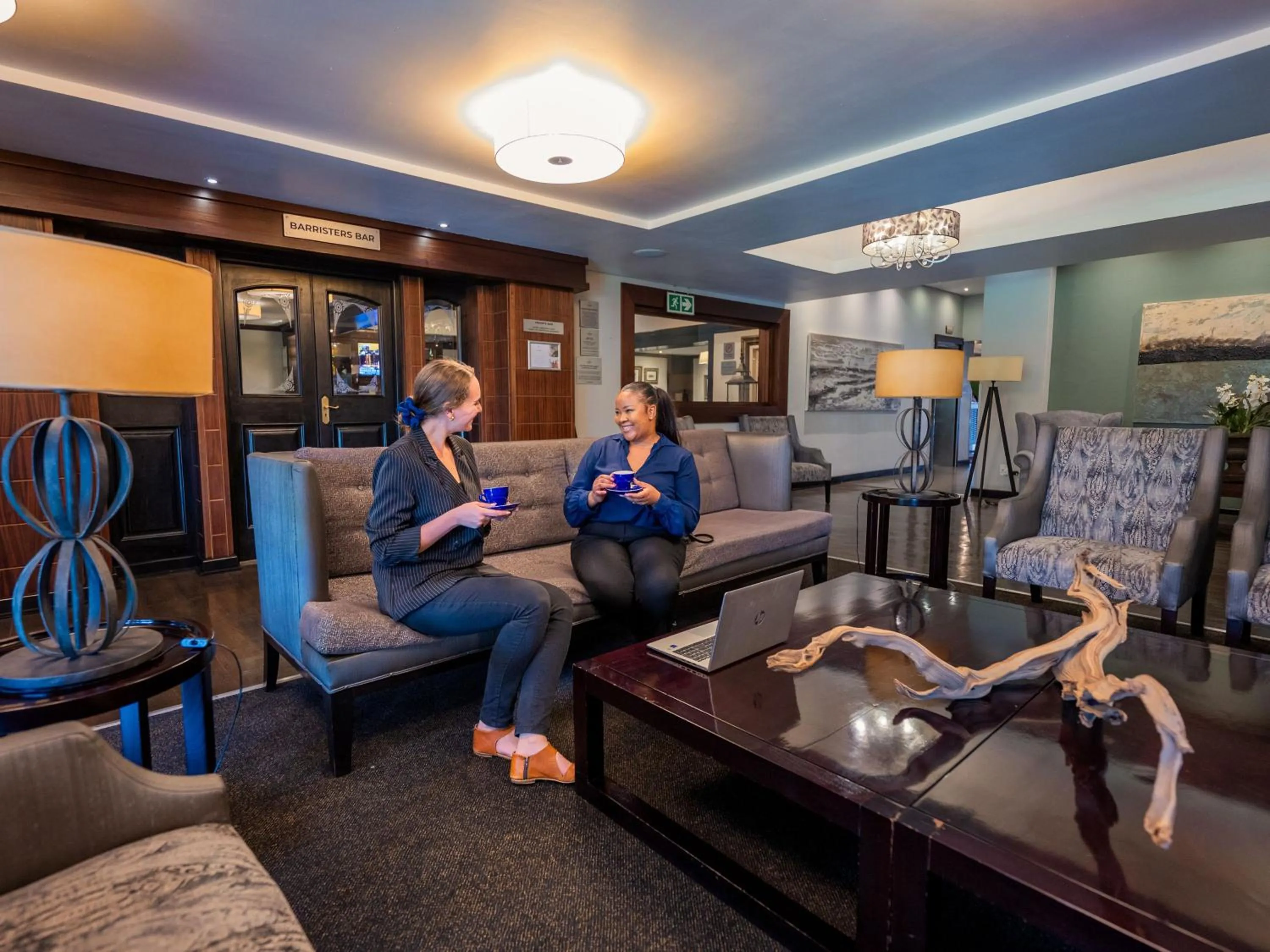 Seating area in ANEW Hotel Witbank Emalahleni