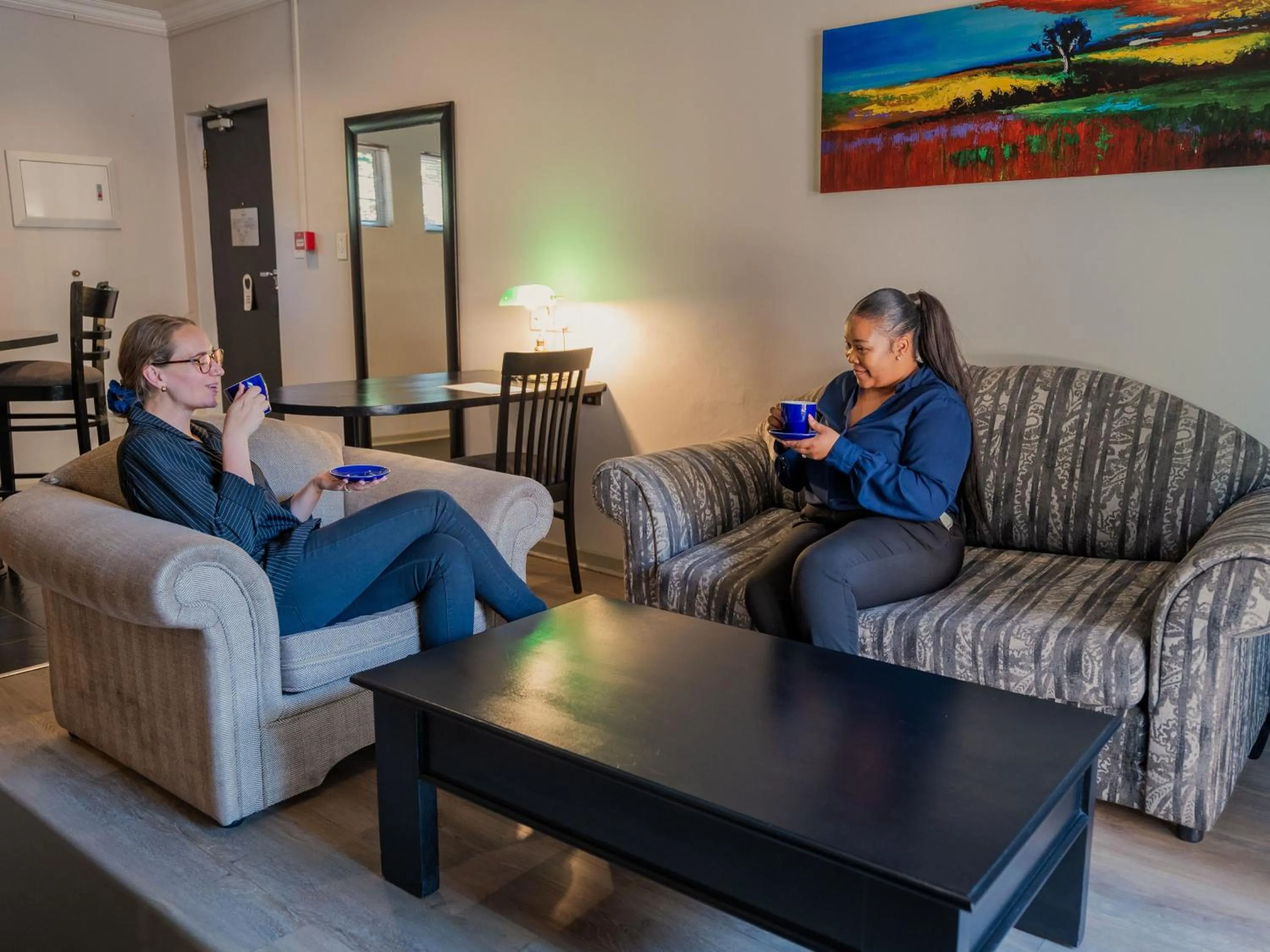Seating area in ANEW Hotel Witbank Emalahleni