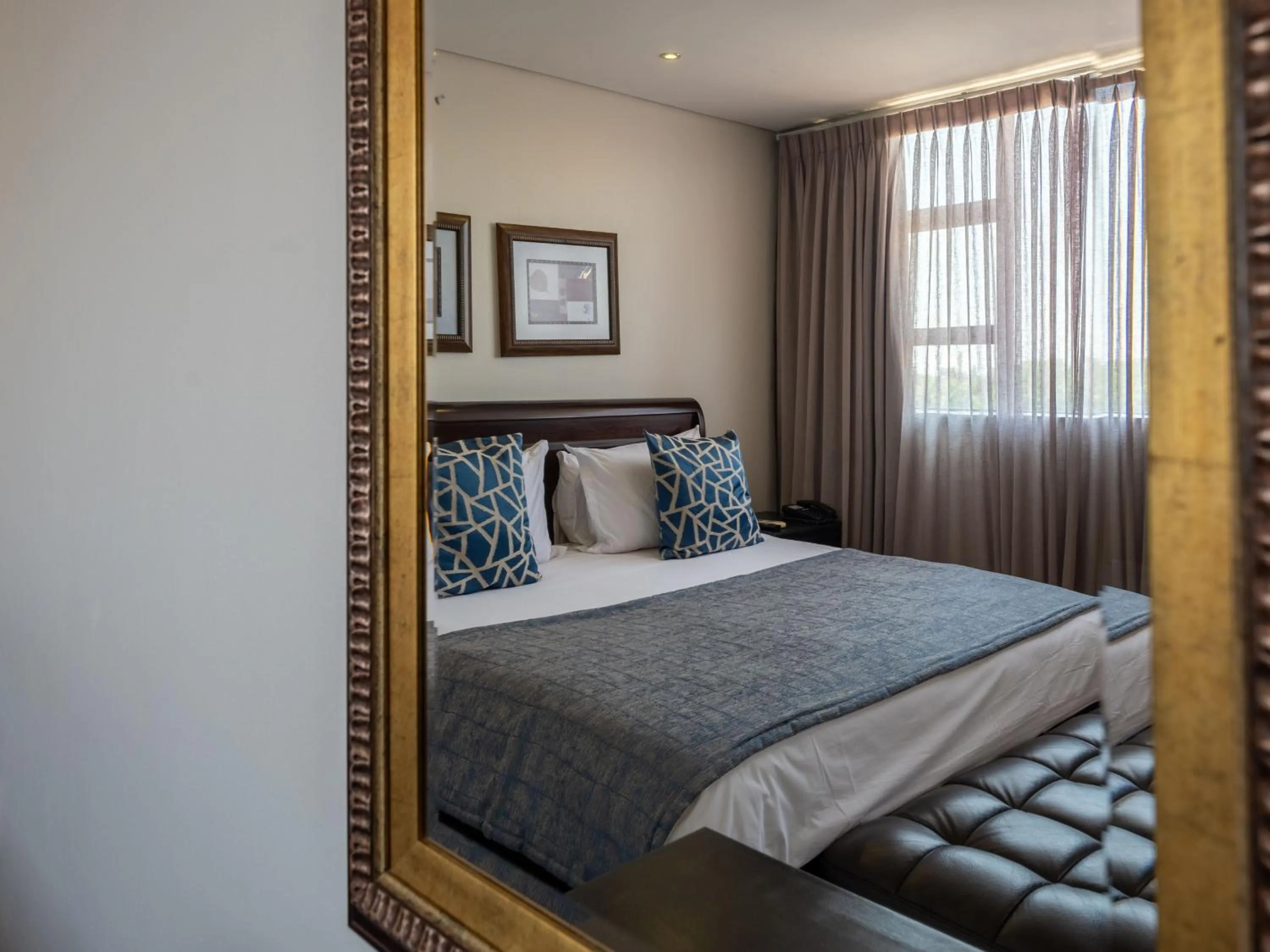 Bed in ANEW Hotel Witbank Emalahleni