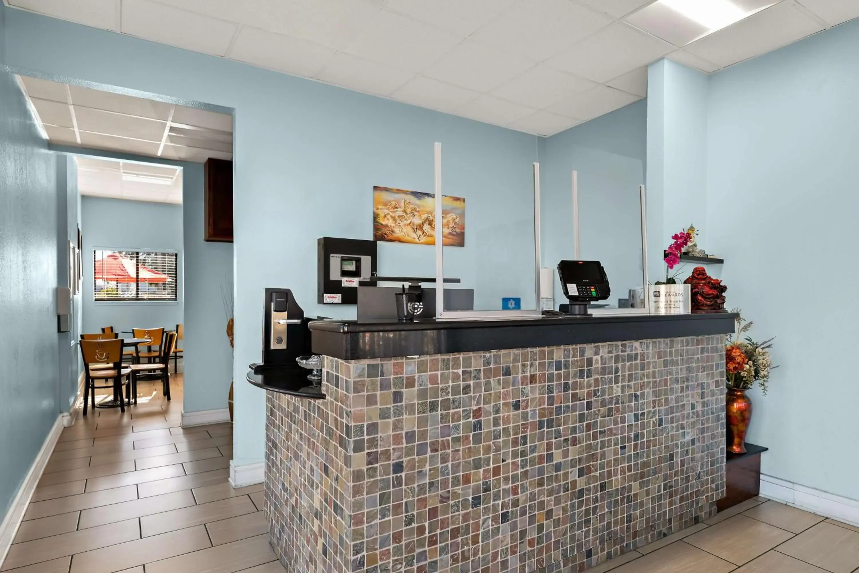 Lobby or reception in SureStay Hotel by Best Western Clermont Theme Park West Lobby or reception in SureStay Hotel by Best Western Clermont Theme Park West