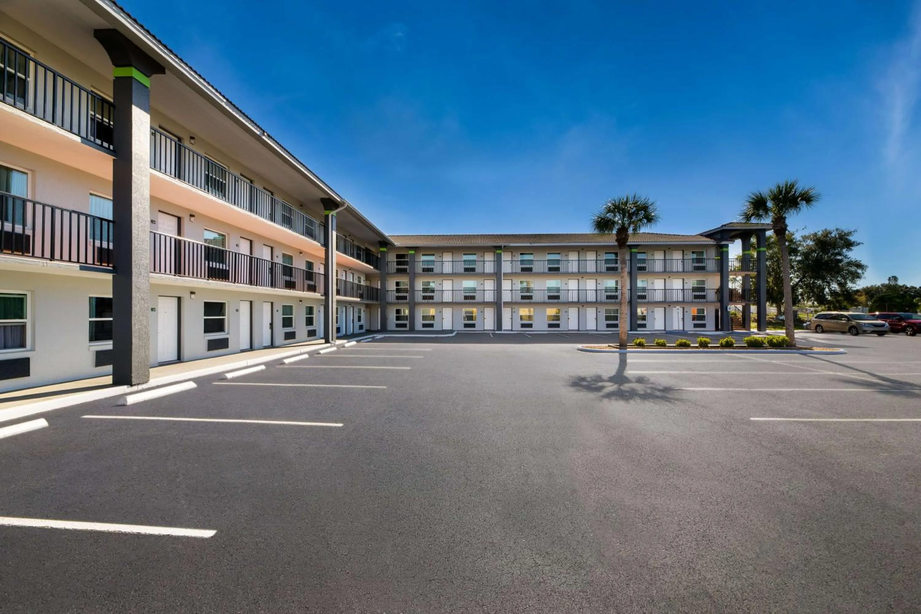 Property building in SureStay Hotel by Best Western Clermont Theme Park West