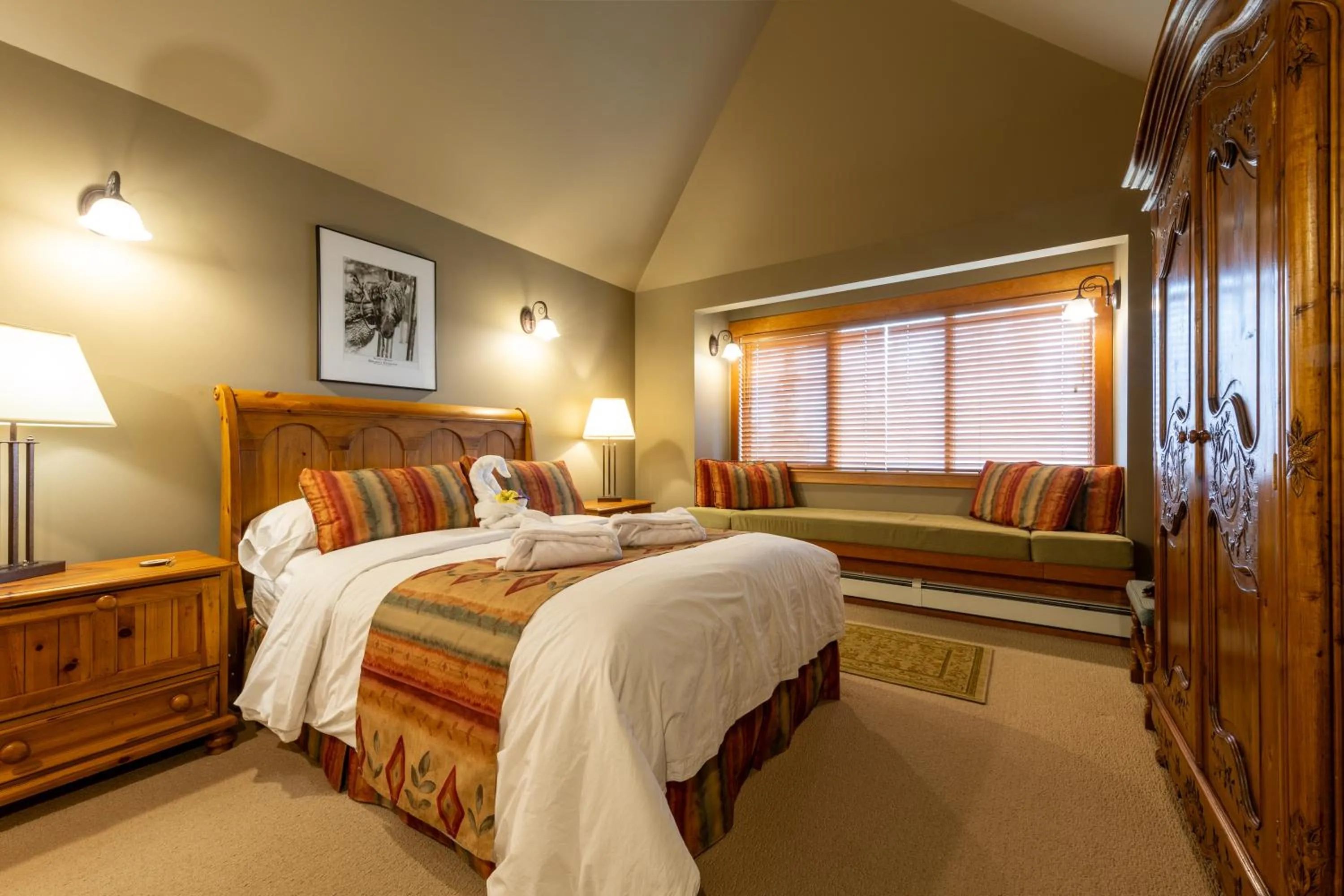 Bed in Vagabond Lodge at Kicking Horse