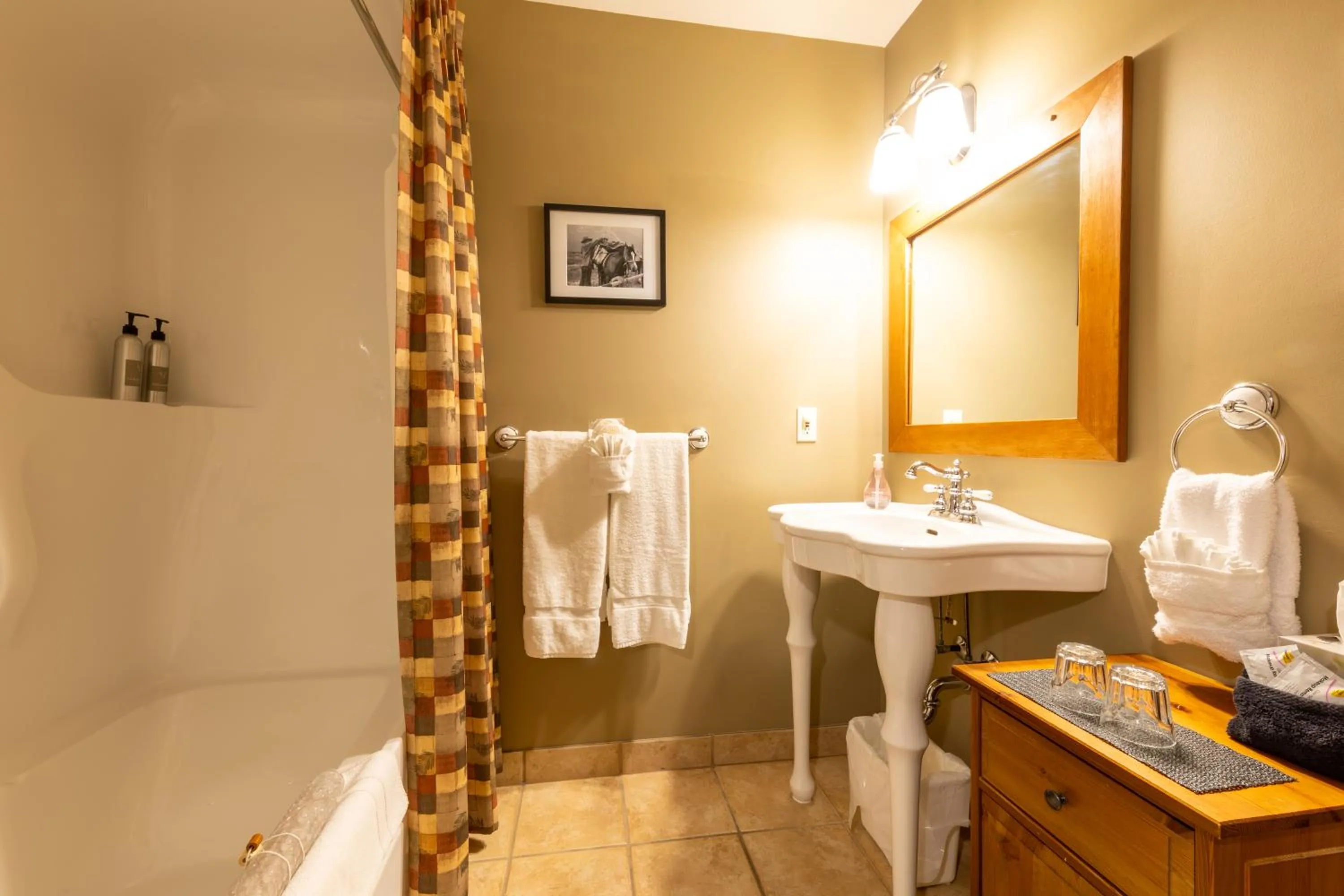 Bathroom in Vagabond Lodge at Kicking Horse