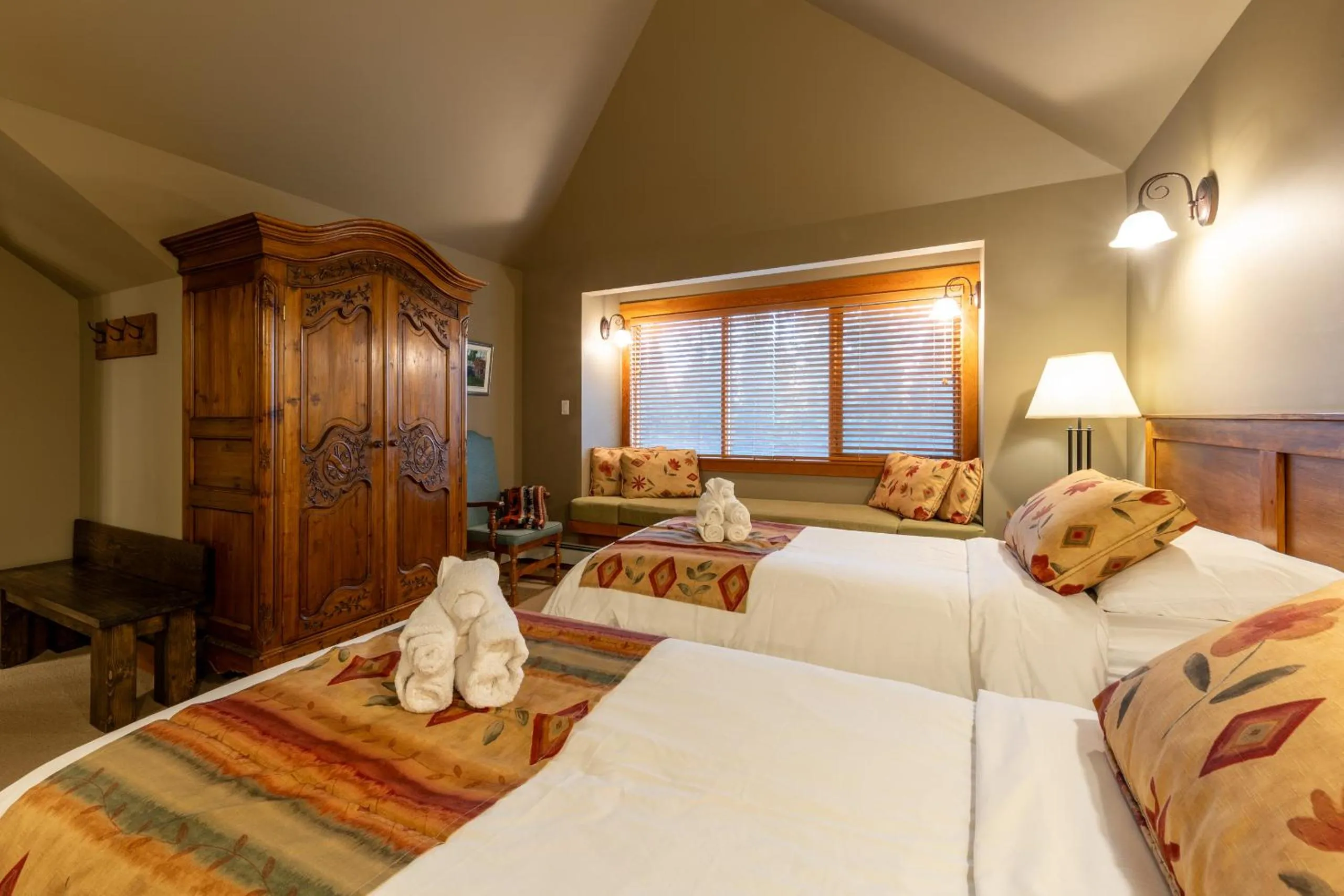 Bed in Vagabond Lodge at Kicking Horse