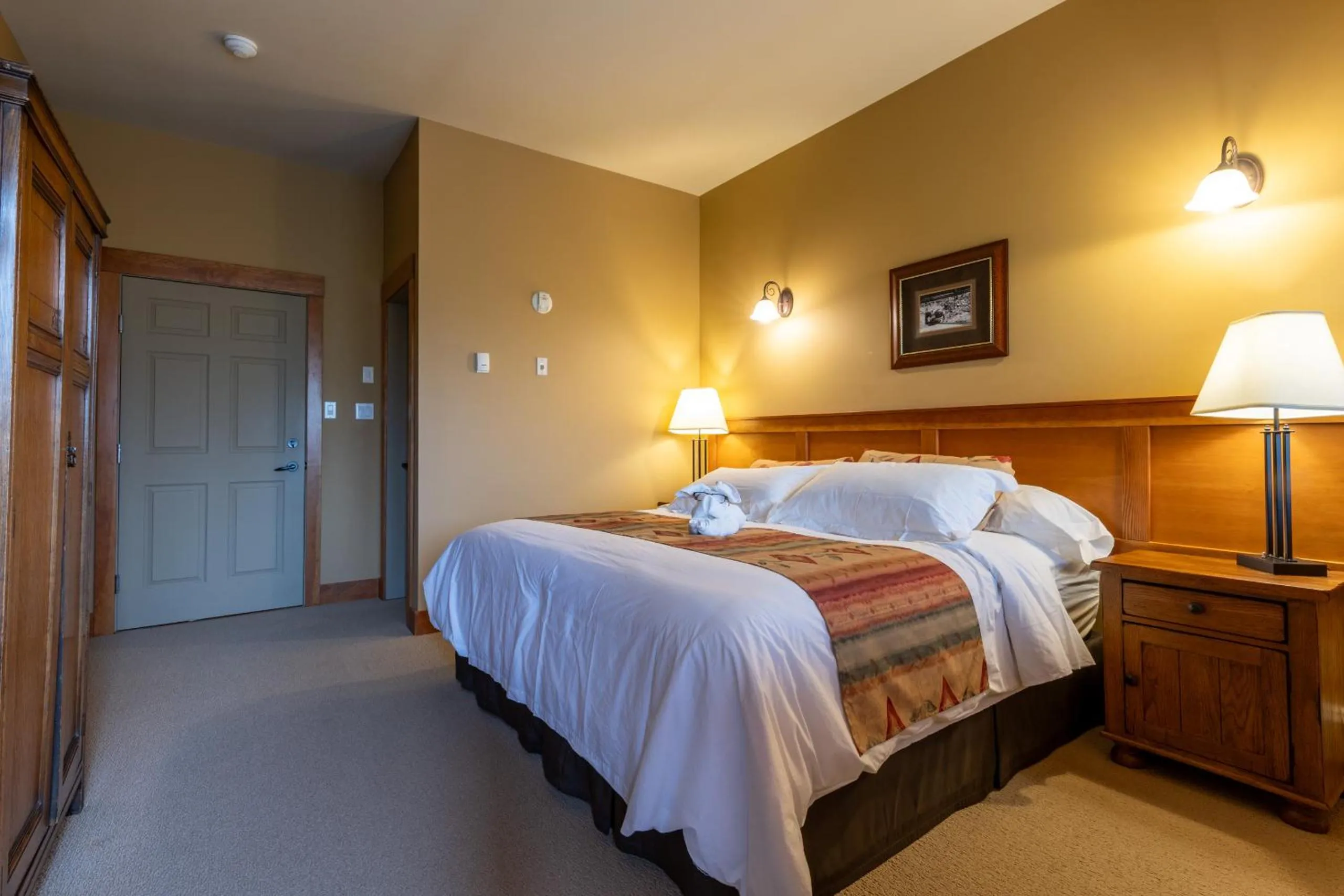 Bedroom in Vagabond Lodge at Kicking Horse
