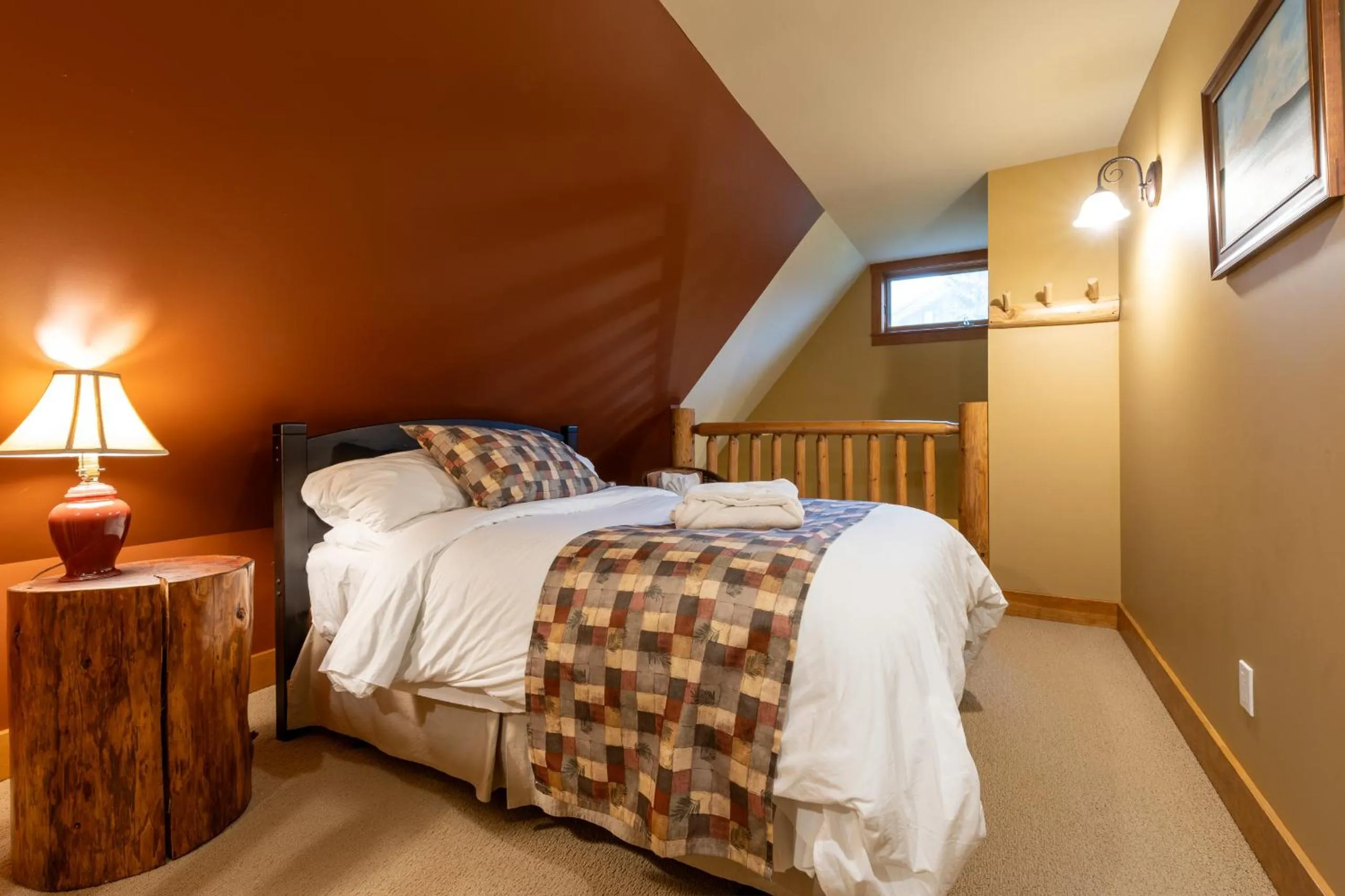 Bed in Vagabond Lodge at Kicking Horse