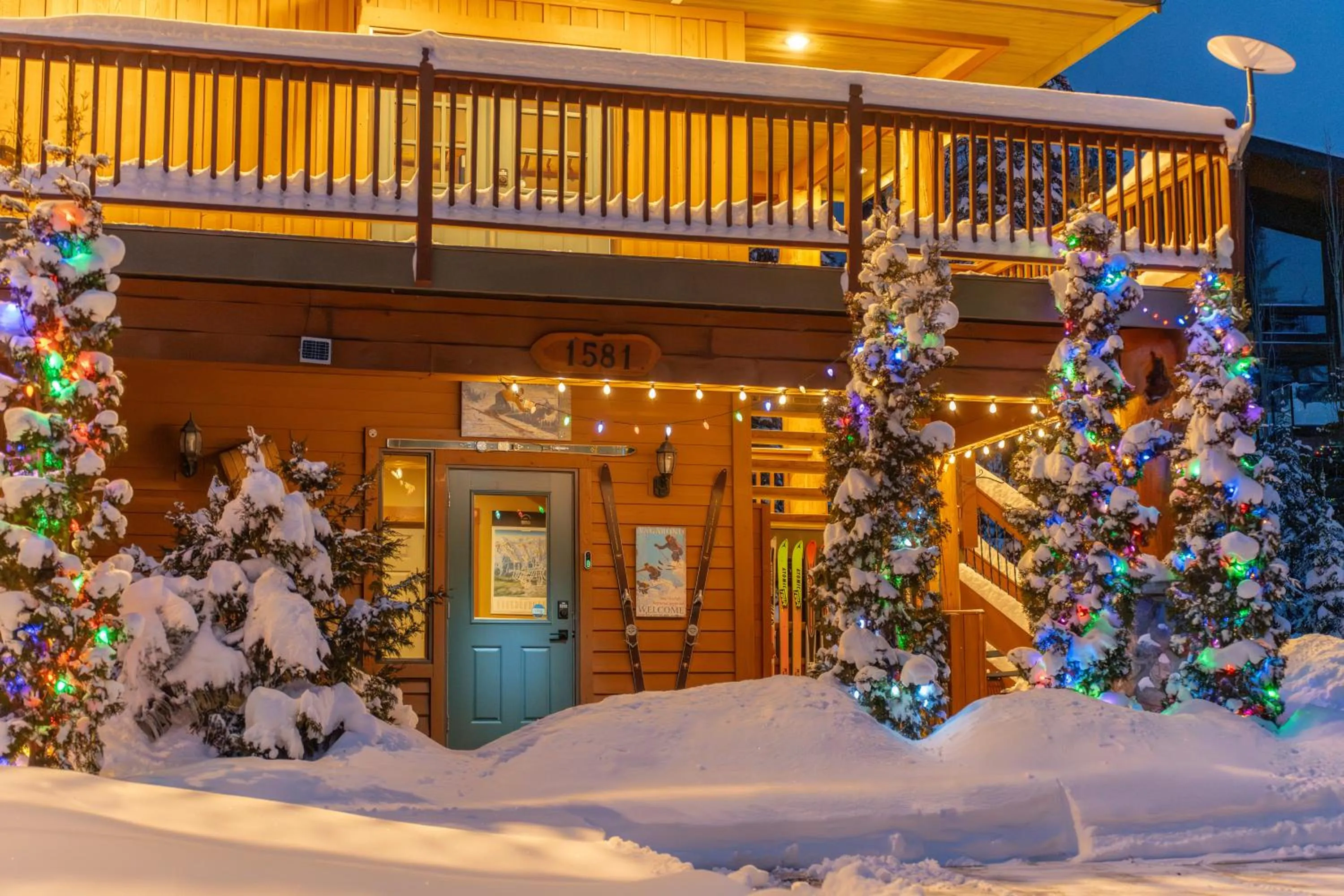 Property building in Vagabond Lodge at Kicking Horse