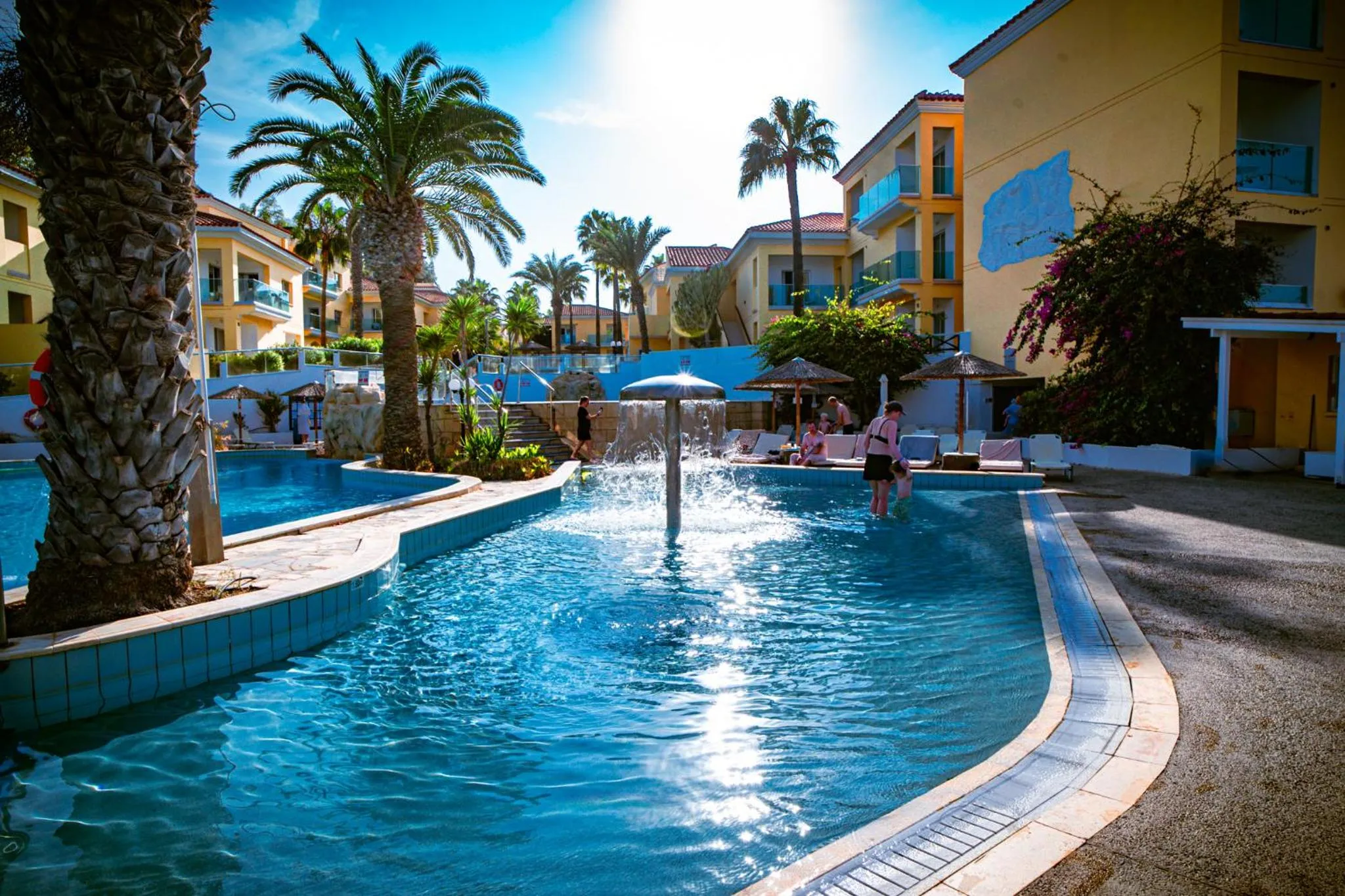 Swimming pool in Malama Beach Holiday Village
