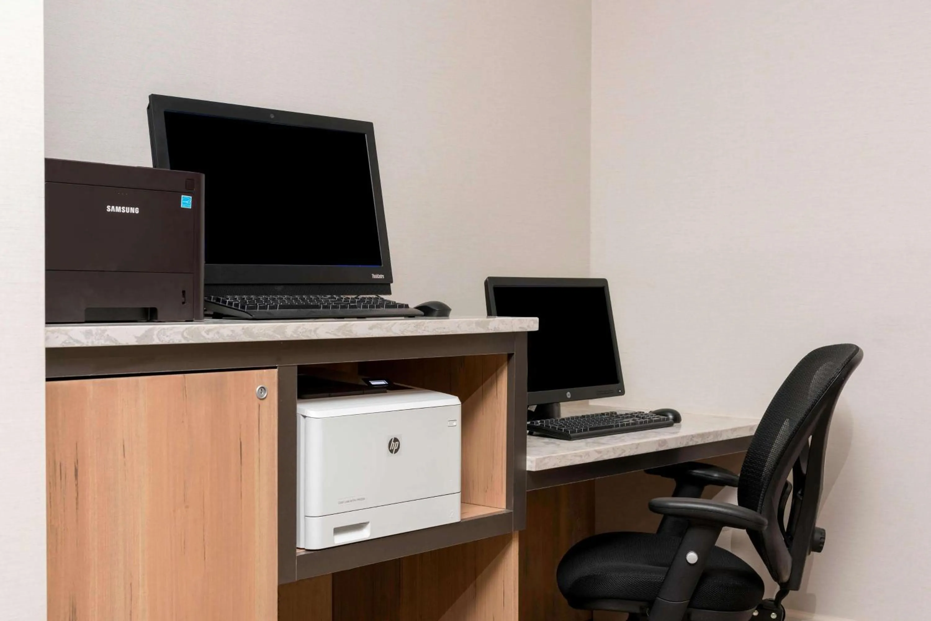 Business facilities in Delta Hotels by Marriott Grand Rapids Airport