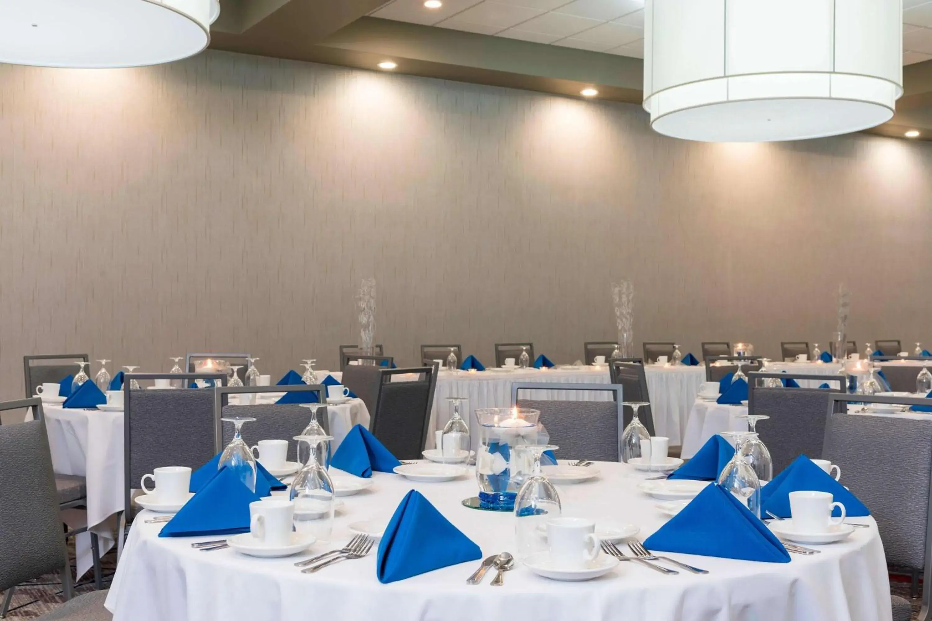 Property building in Delta Hotels by Marriott Grand Rapids Airport Property building in Delta Hotels by Marriott Grand Rapids Airport