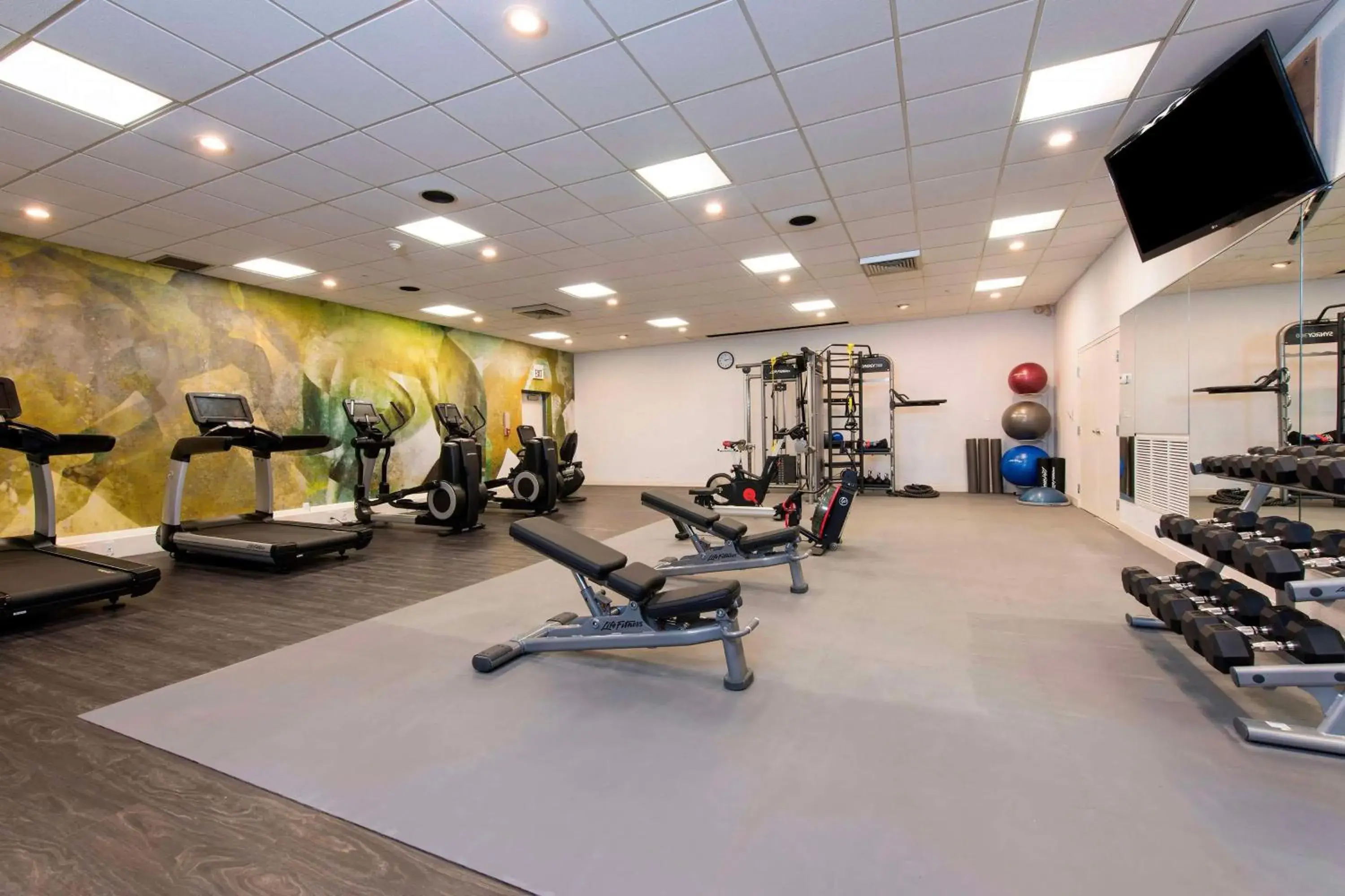 Fitness centre/facilities in Delta Hotels by Marriott Grand Rapids Airport Fitness centre/facilities in Delta Hotels by Marriott Grand Rapids Airport