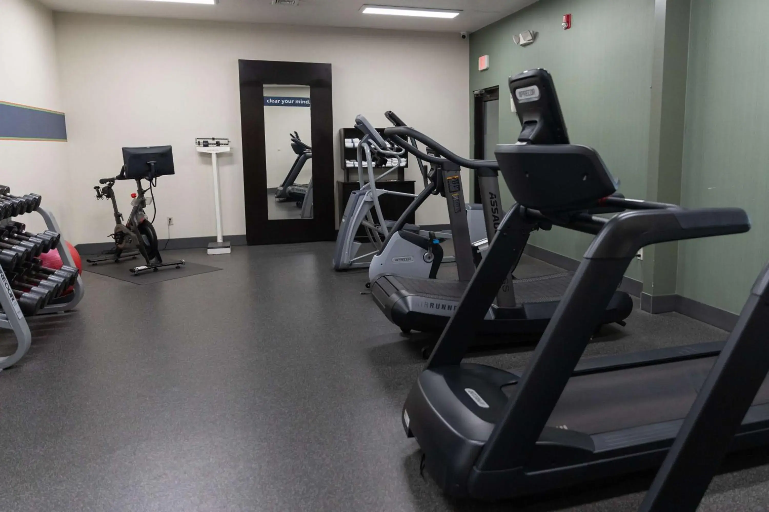 Fitness centre/facilities in Hampton Inn & Suites Scottsbluff Fitness centre/facilities in Hampton Inn & Suites Scottsbluff