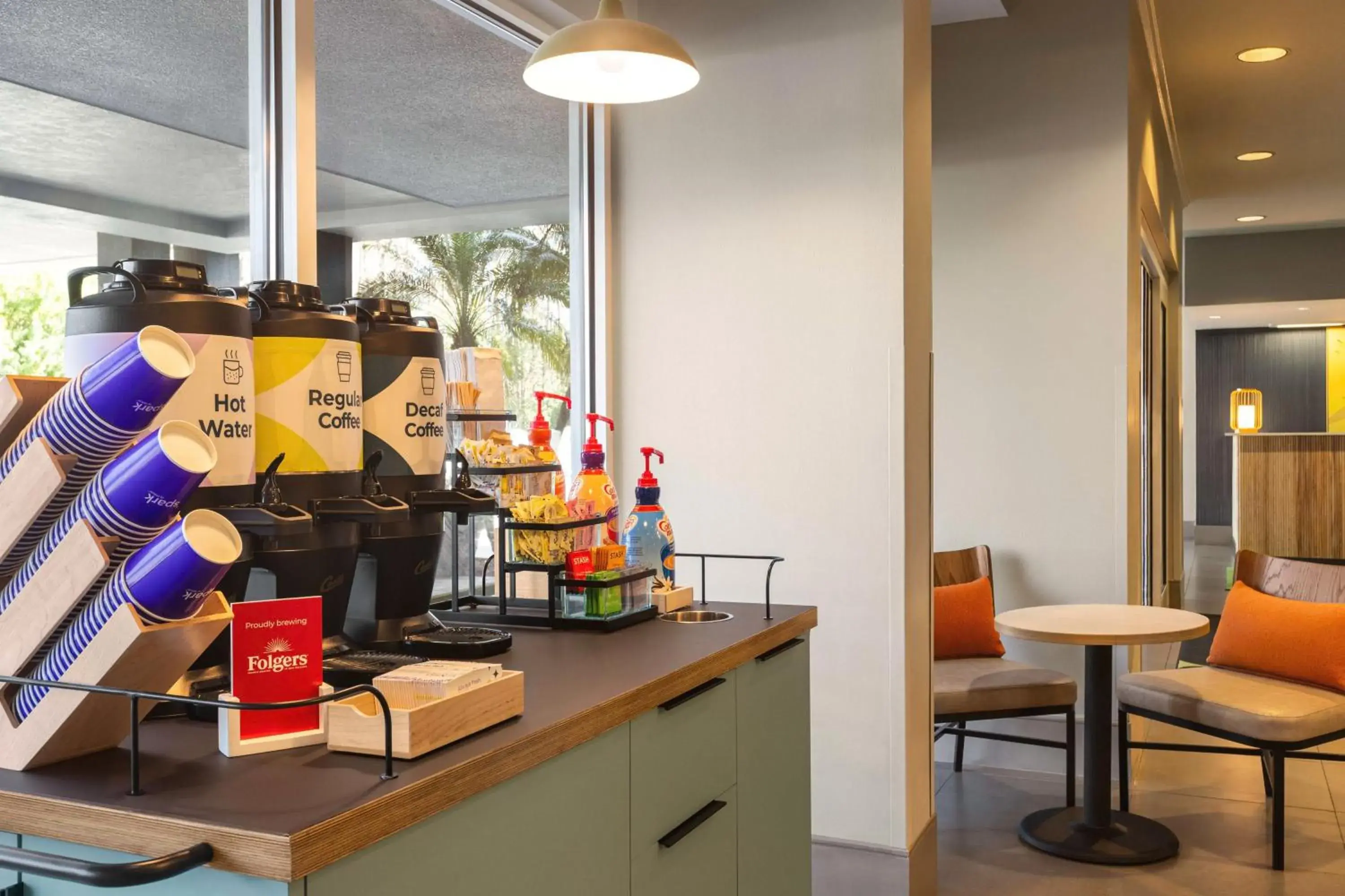 Lobby or reception in Spark by Hilton Orlando Universal Blvd Lobby or reception in Spark by Hilton Orlando Universal Blvd