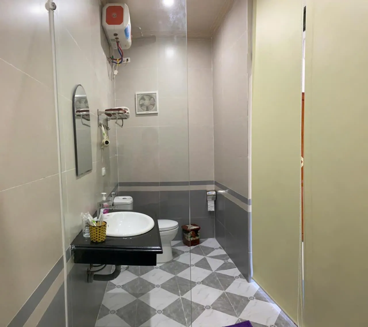 Toilet in Tam Coc Westlake Homestay