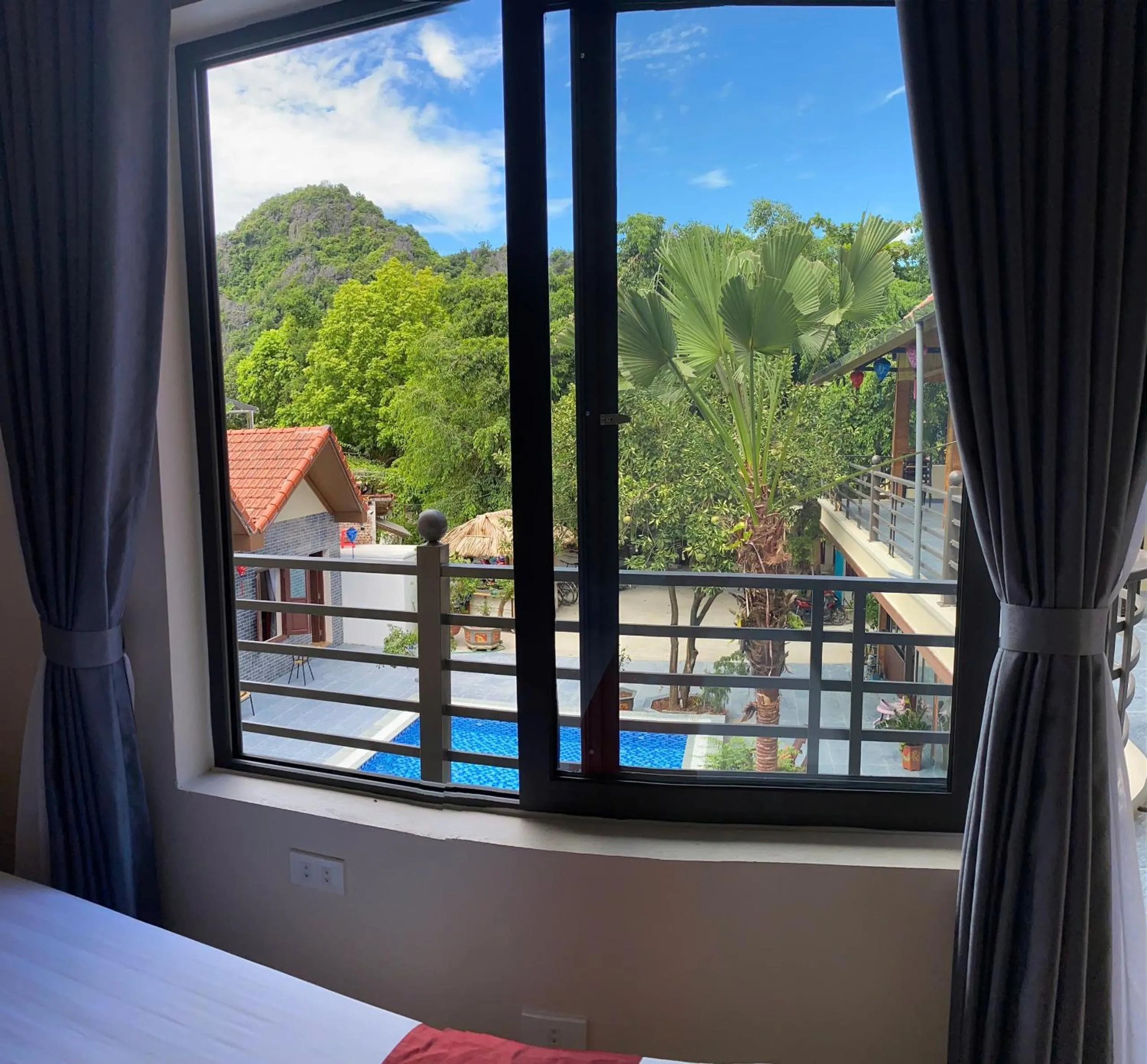 Mountain view, Bed in Tam Coc Westlake Homestay