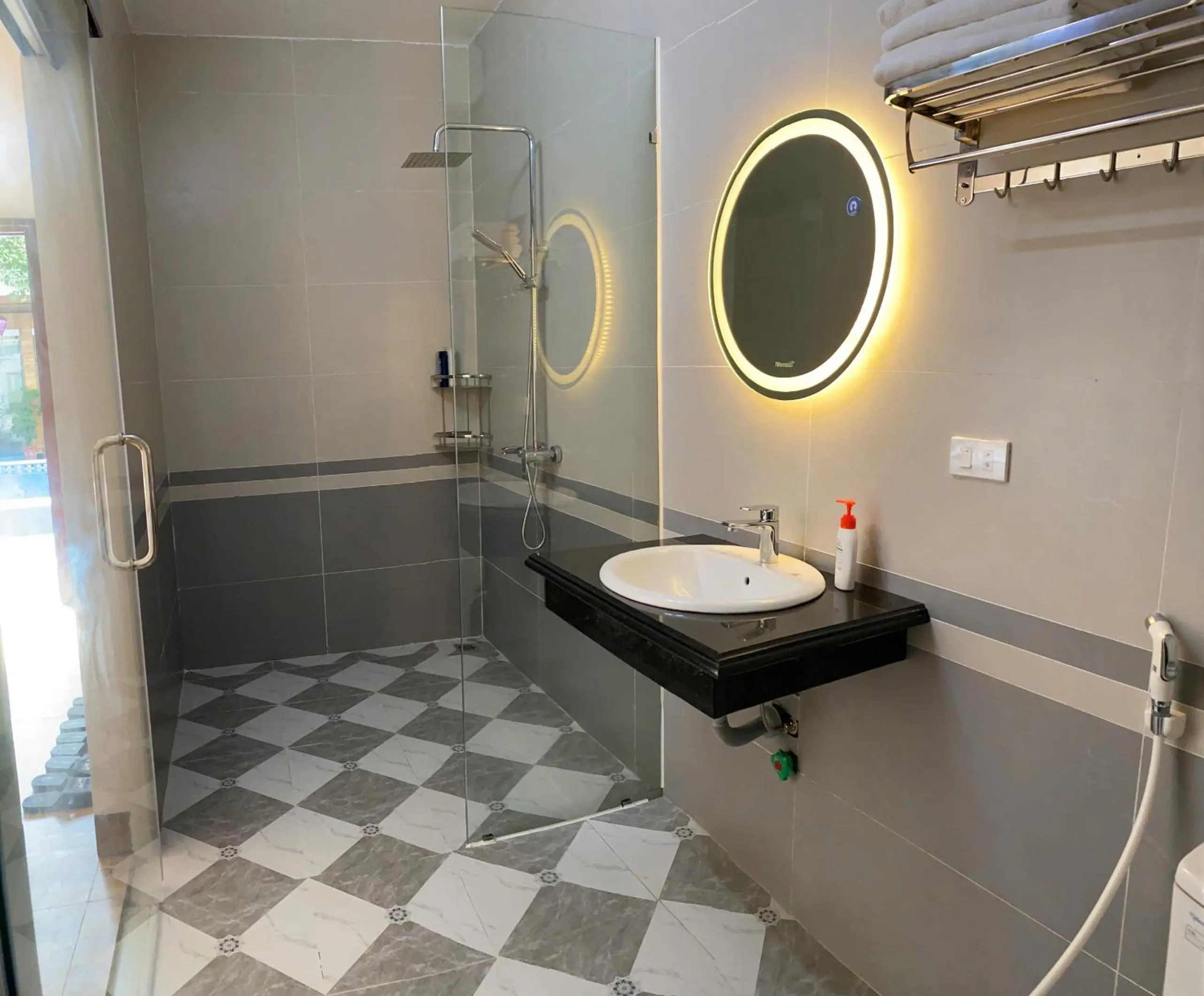 Shower in Tam Coc Westlake Homestay