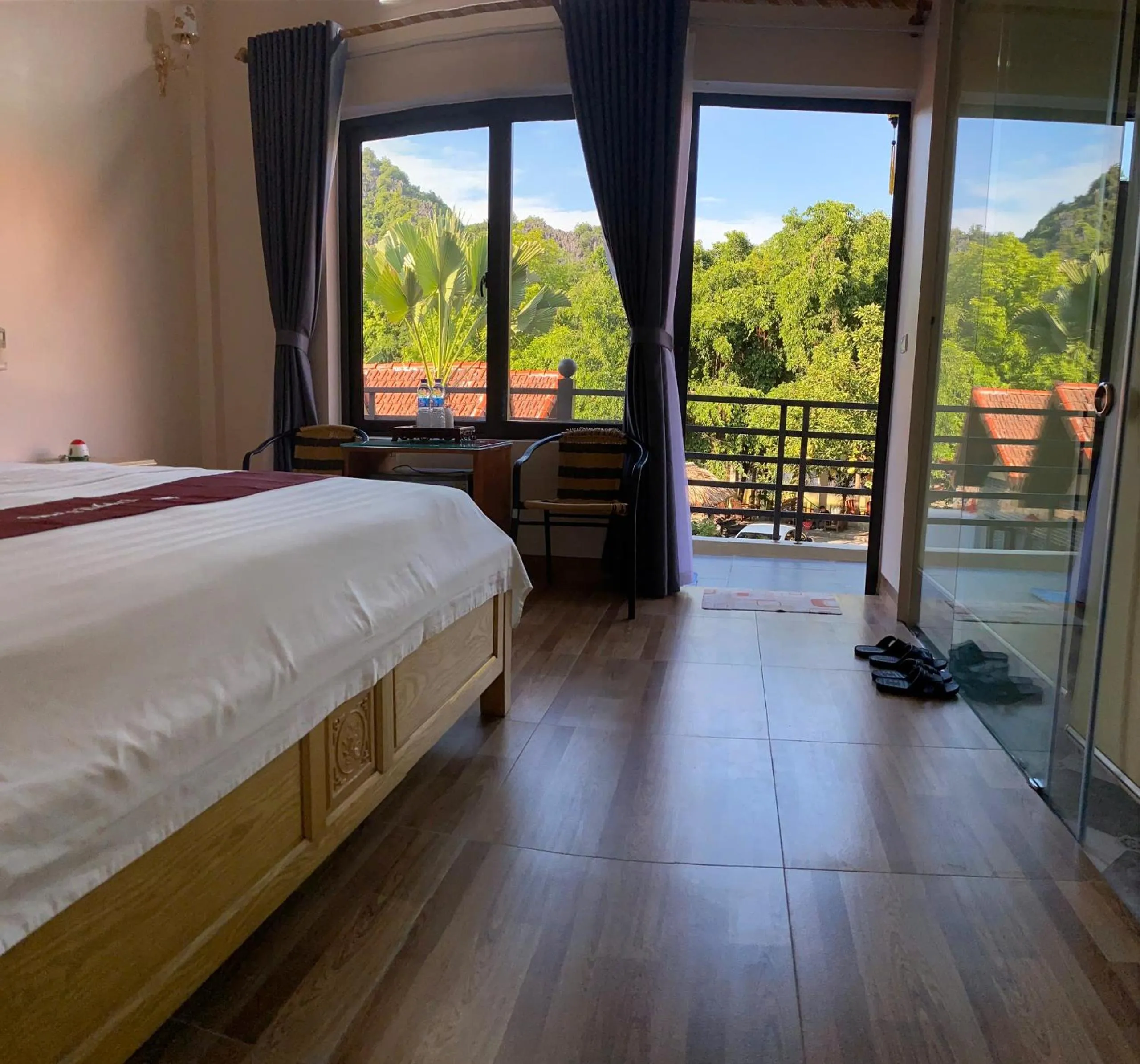 Mountain view, Bed in Tam Coc Westlake Homestay