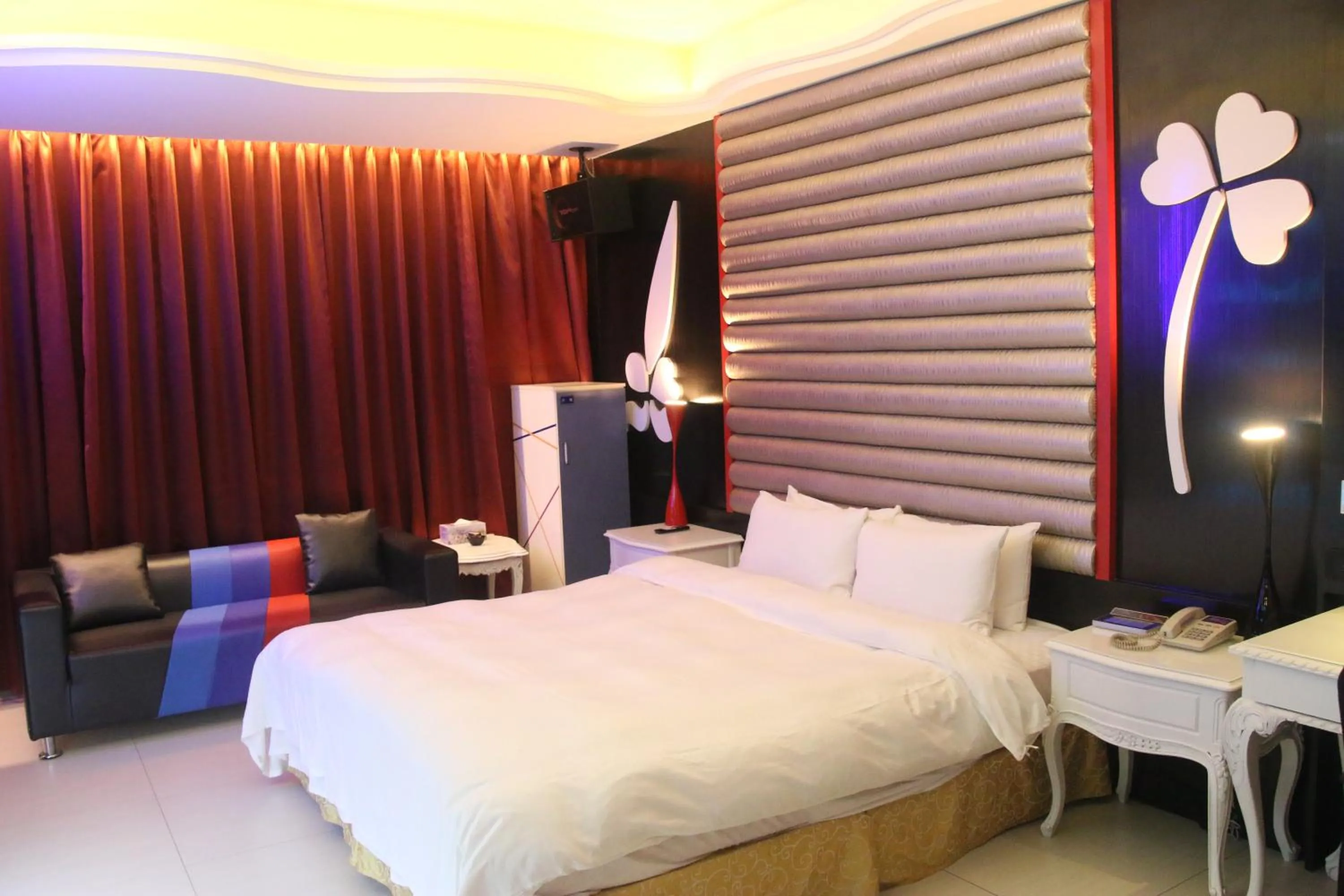 Bed in Kai-Hong Motel