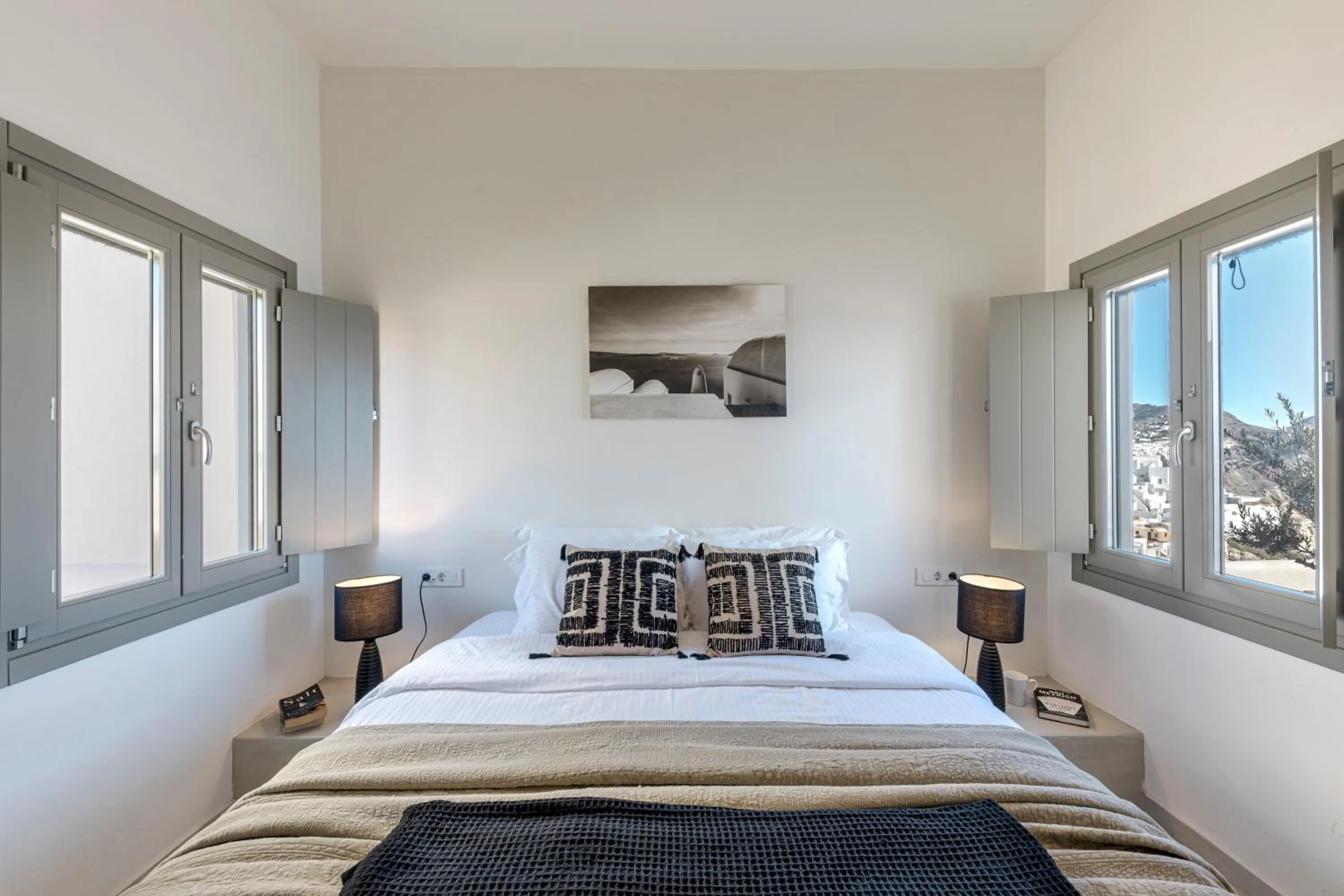 Bed in Caldera Houses Oia