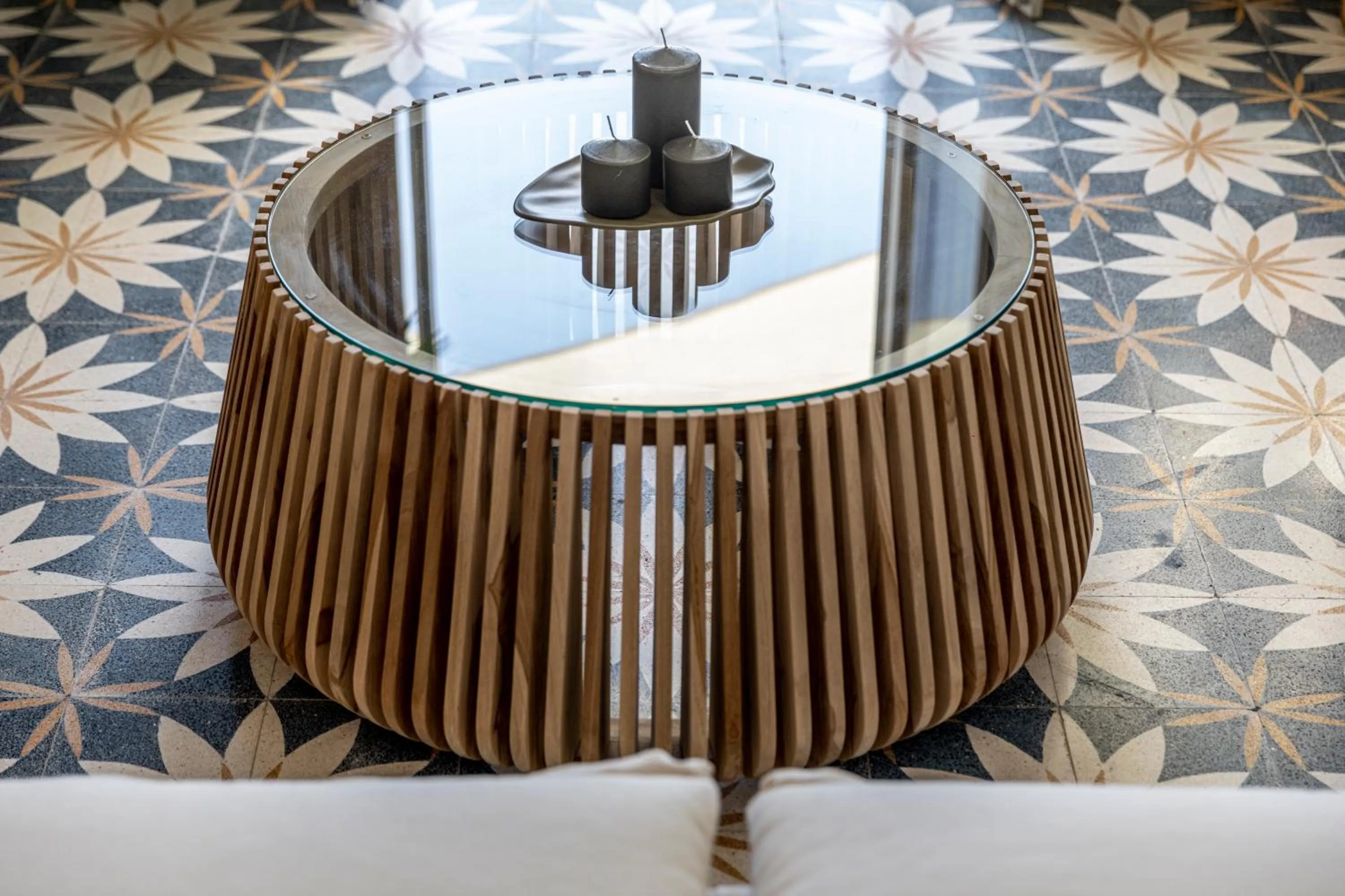 Decorative detail in Caldera Houses Oia