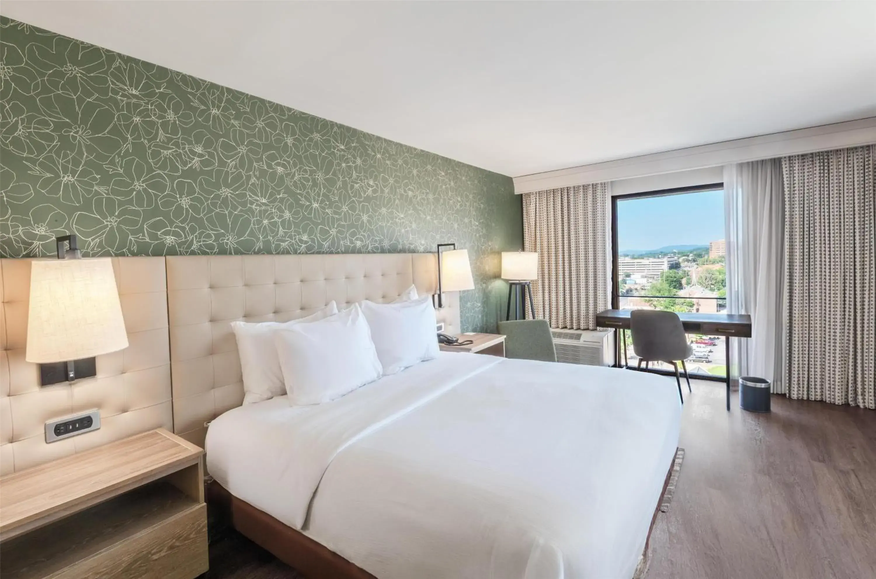 Bedroom, Bed in Hilton Birmingham Downtown at UAB Bedroom, Bed in Hilton Birmingham Downtown at UAB