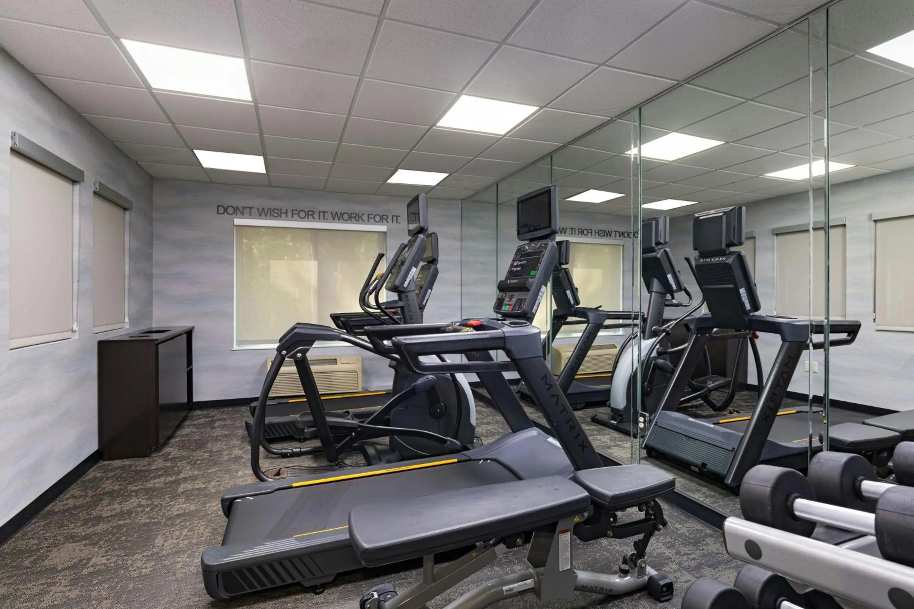 Fitness centre/facilities in Fairfield by Marriott Medford Long Island